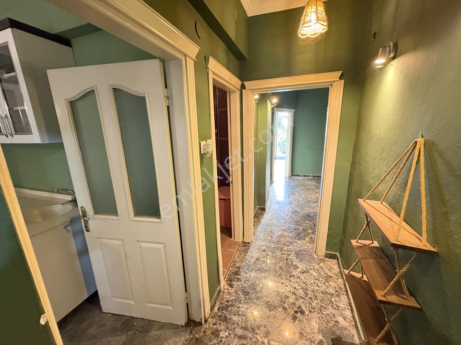 Prestij'den Cumhuriyet'te Hem Mesken Hem Ofis Satılık 2+1 Daire - Görsel 17