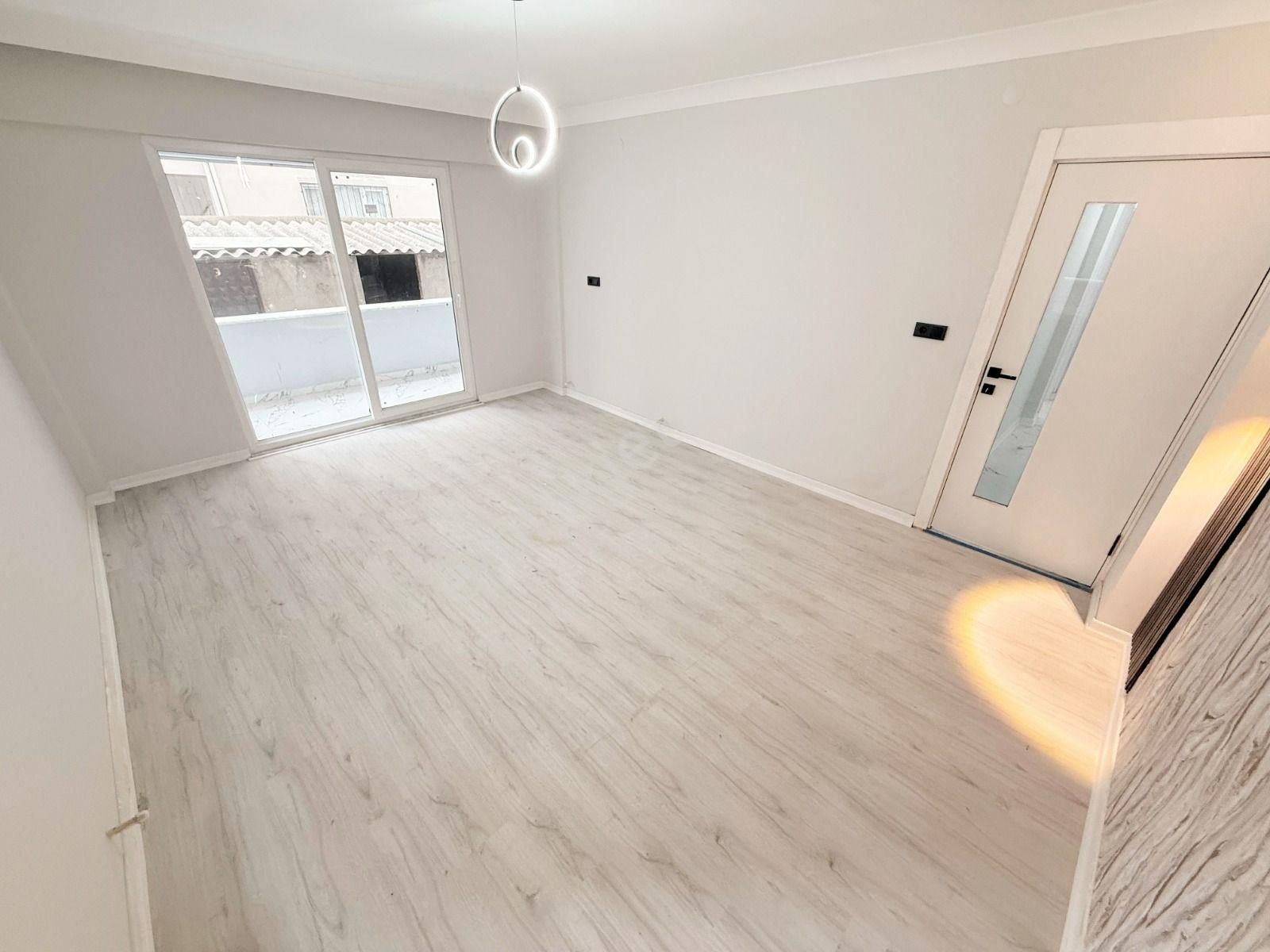 ꧁ay Emlaktan꧂akçay Merkezde Muhteşem Konumlu Denize Yakın İçi Komple Yapılı Satılık 2+1 Daire - Görsel 5