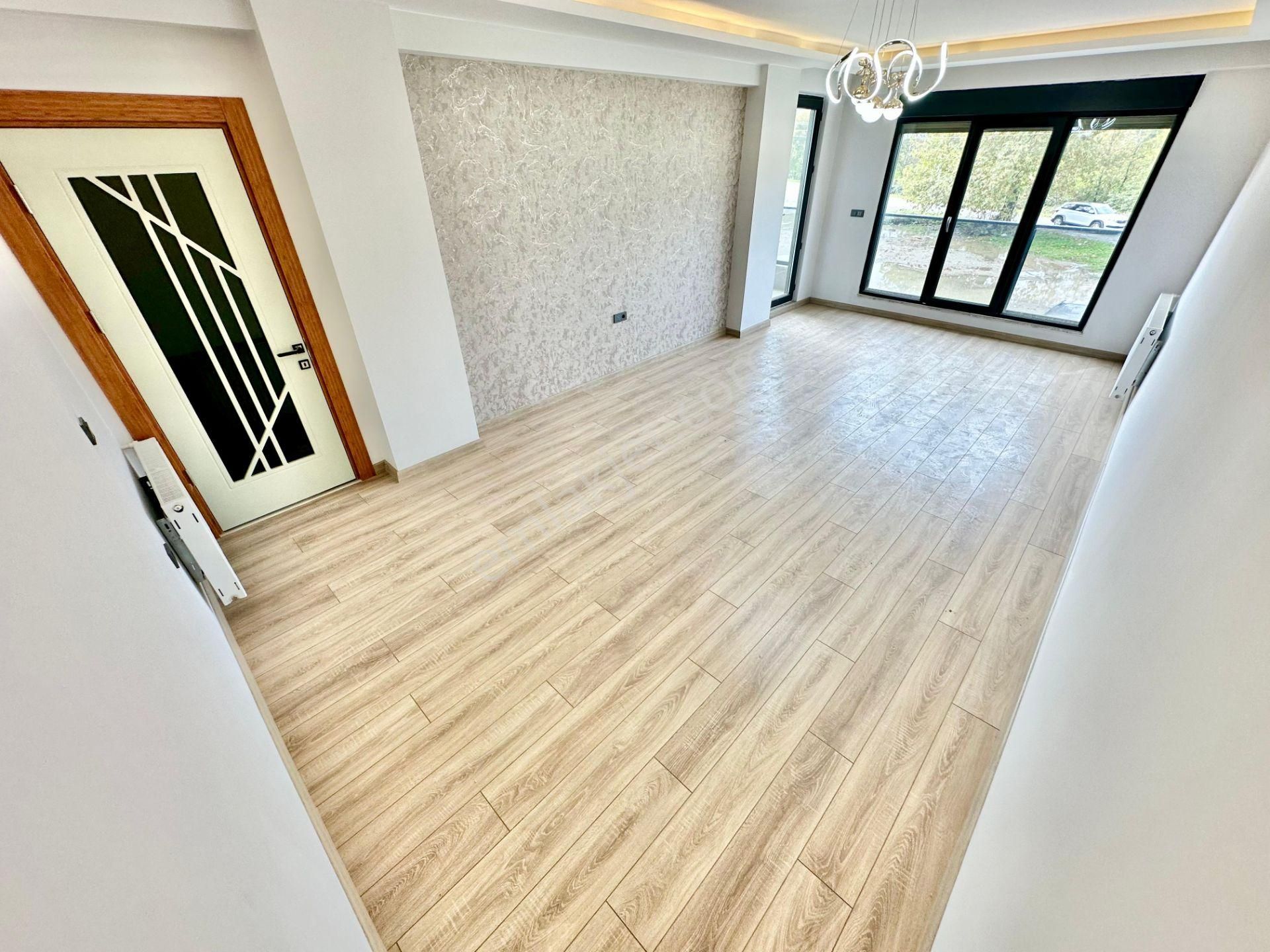 Utku Merkez Giriş Arka 2+1 3975 - Görsel 9