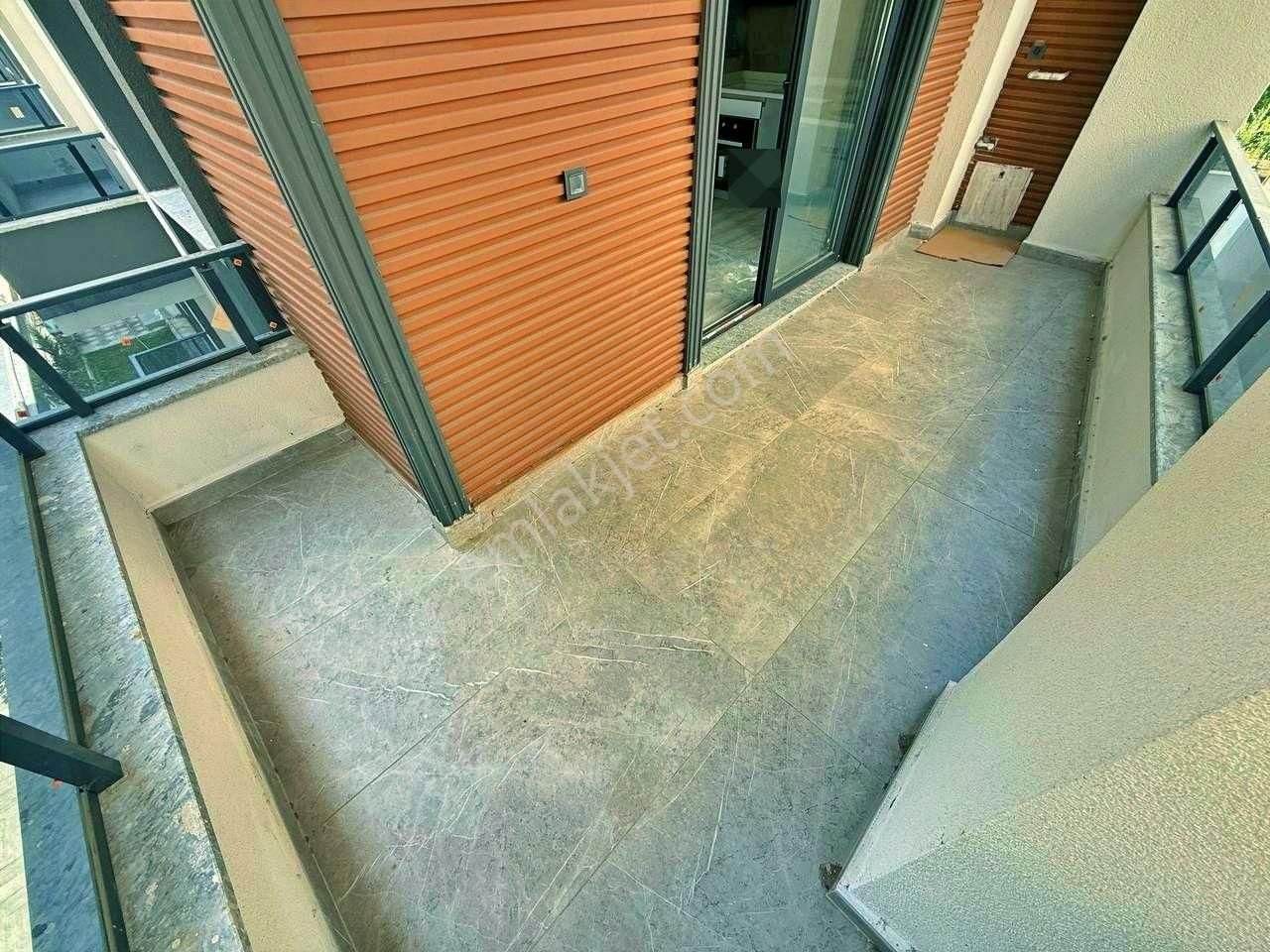 Uytundan Akçay Kordonda Denize 50 Metre 1+1 Lüks Daire - Görsel 21