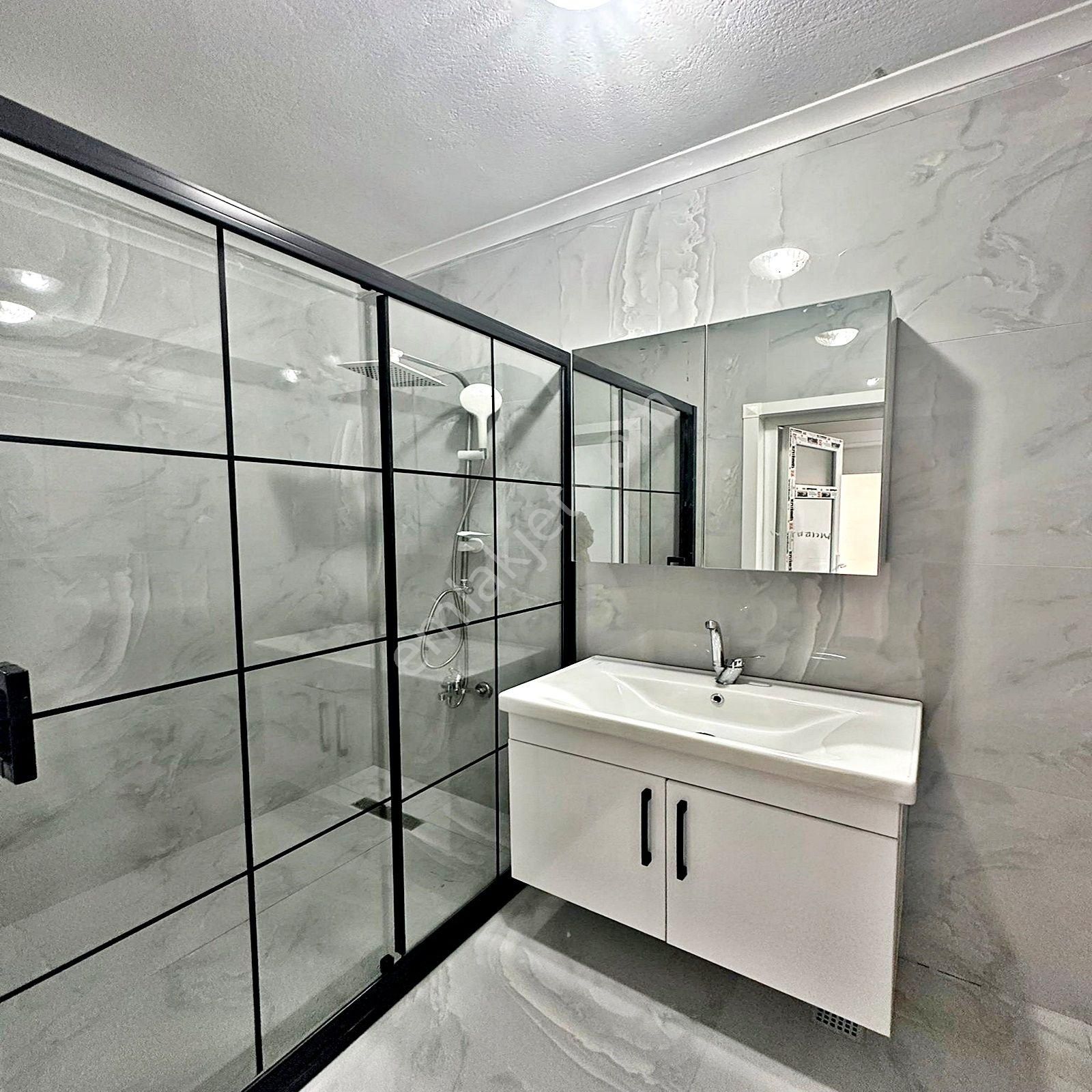 Kıraç Hürriyet Mahallesinde Satılık 2+1 Balkonlu Ara Kat Daire - Görsel 18