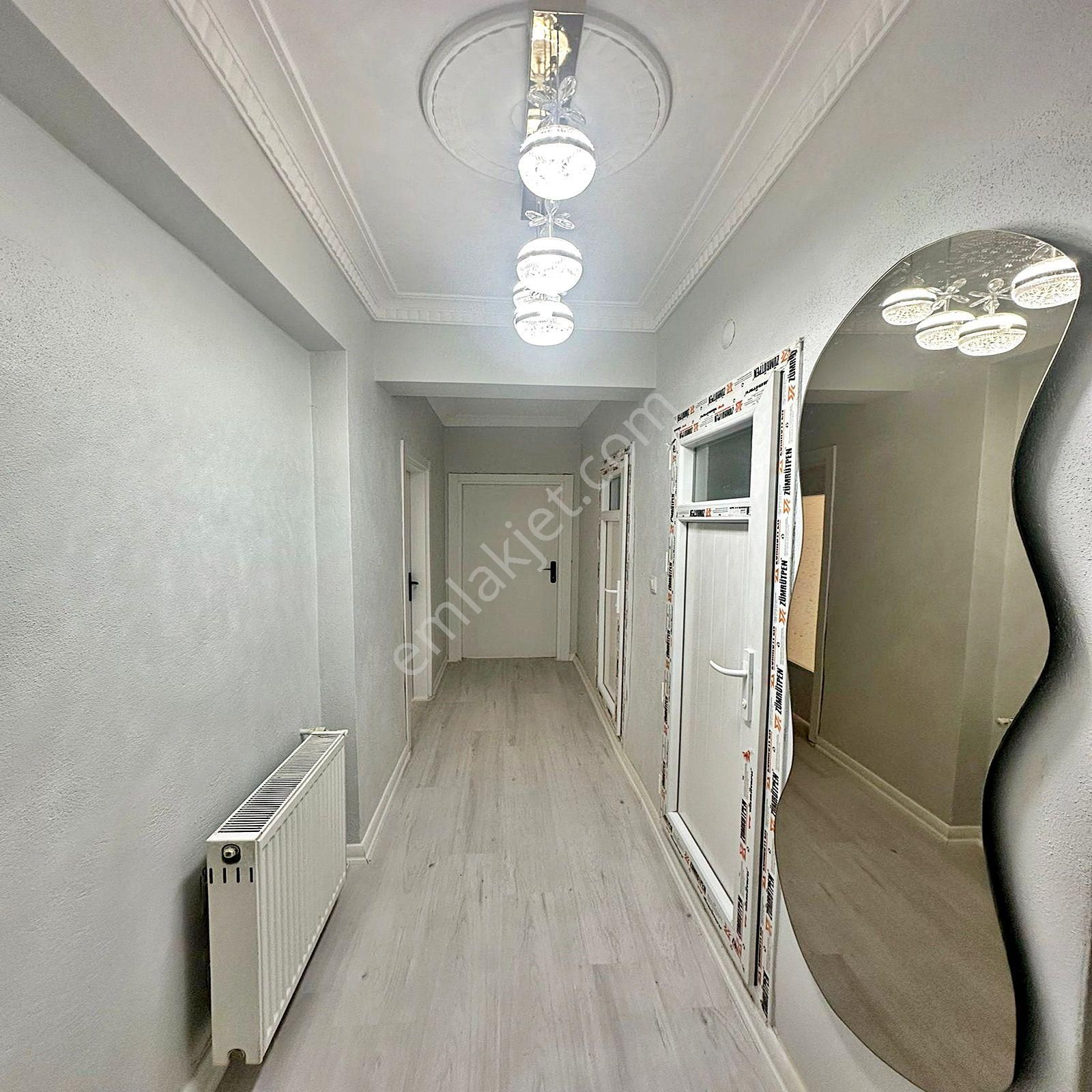 Kıraç Hürriyet Mahallesinde Satılık 2+1 Balkonlu Ara Kat Daire - Görsel 8