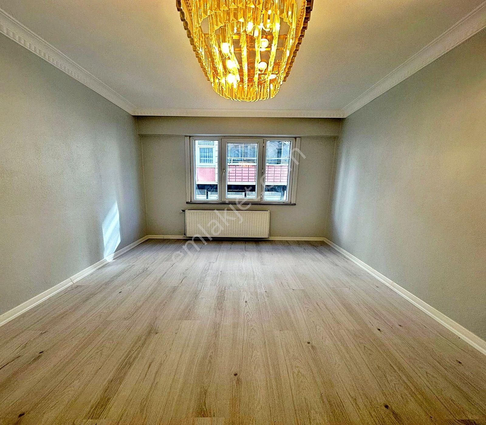 Kıraç Hürriyet Mahallesinde Satılık 2+1 Balkonlu Ara Kat Daire - Görsel 30