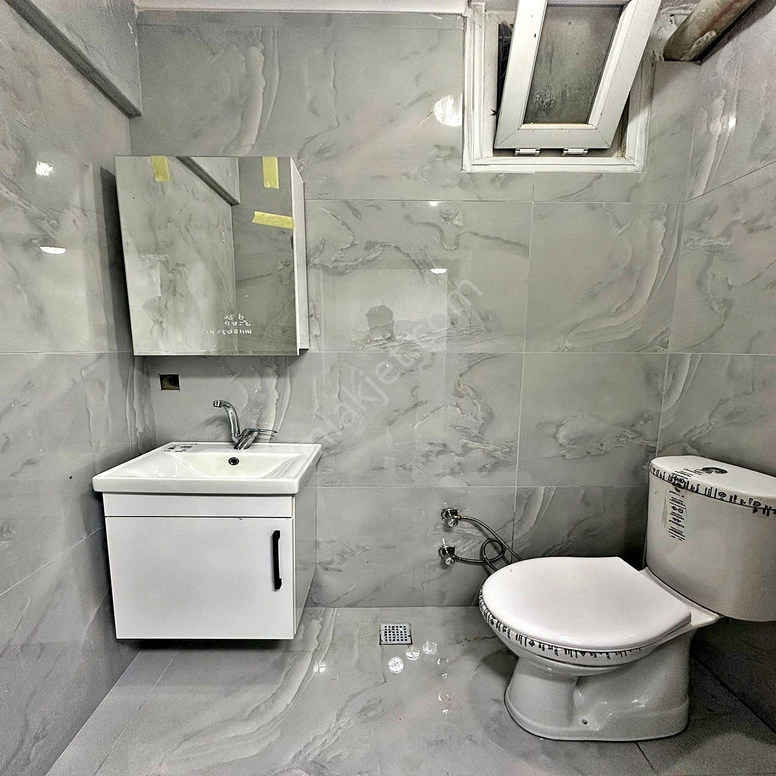 Kıraç Hürriyet Mahallesinde Satılık 2+1 Balkonlu Ara Kat Daire - Görsel 19