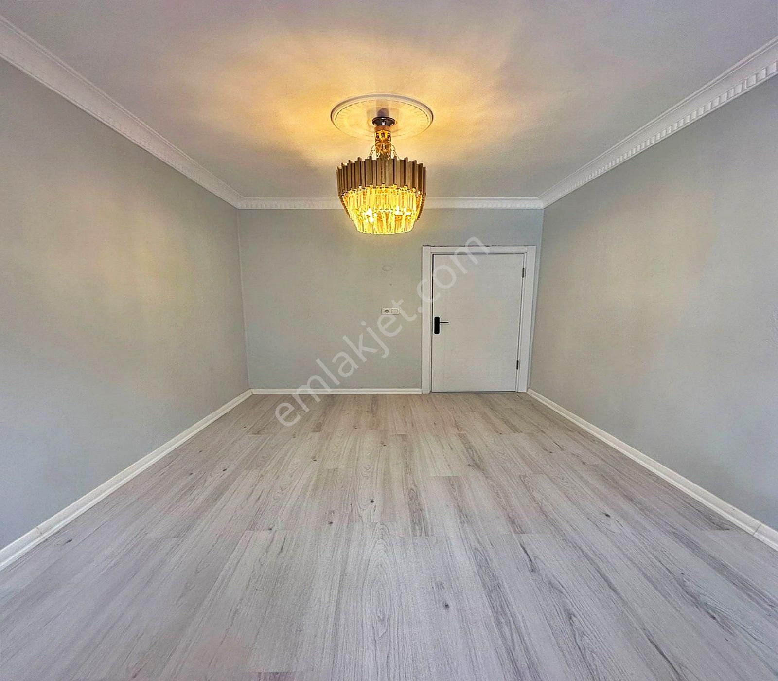 Kıraç Hürriyet Mahallesinde Satılık 2+1 Balkonlu Ara Kat Daire - Görsel 6