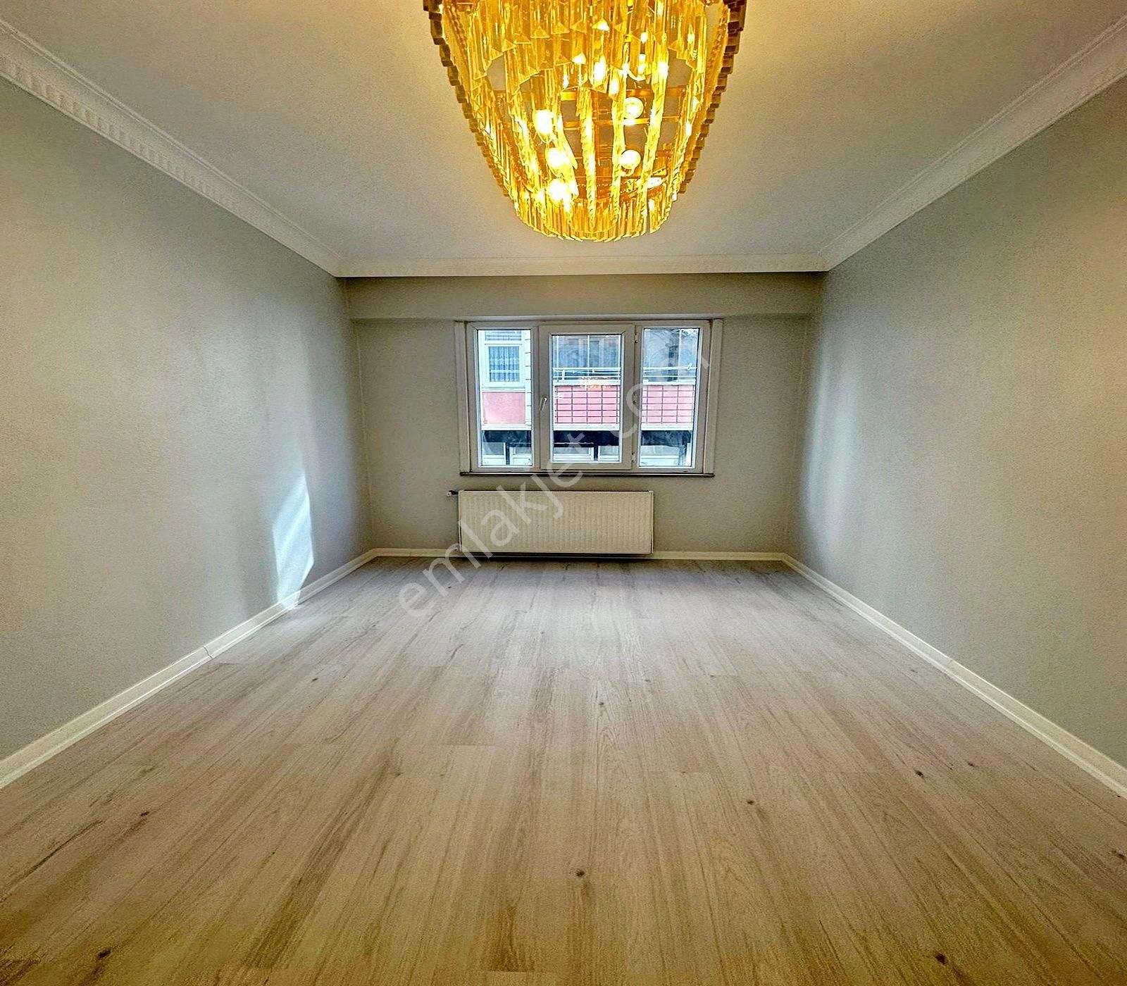 Kıraç Hürriyet Mahallesinde Satılık 2+1 Balkonlu Ara Kat Daire - Görsel 12