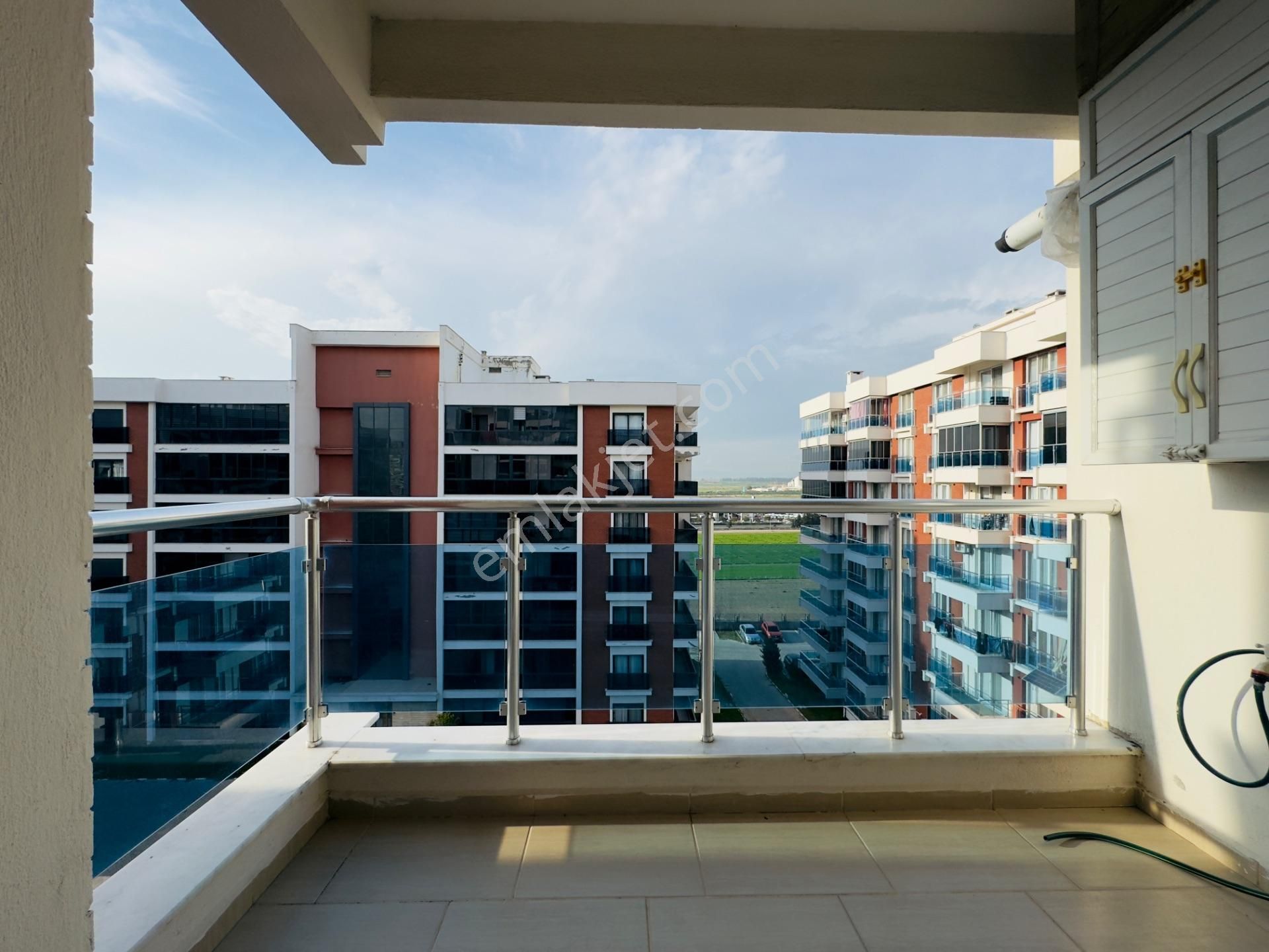 Flora Park Evleri Sitesinde Havuz Cepheli 3+1 Kiralık Arakat Köşe Daire - Görsel 12