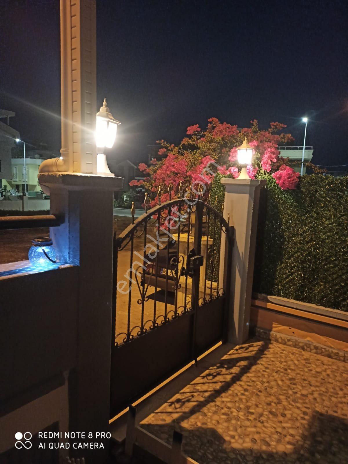 Efeler’de 3+1 Full Eşyalı Ön Cephe Merkezi Konum Villa - Görsel 12