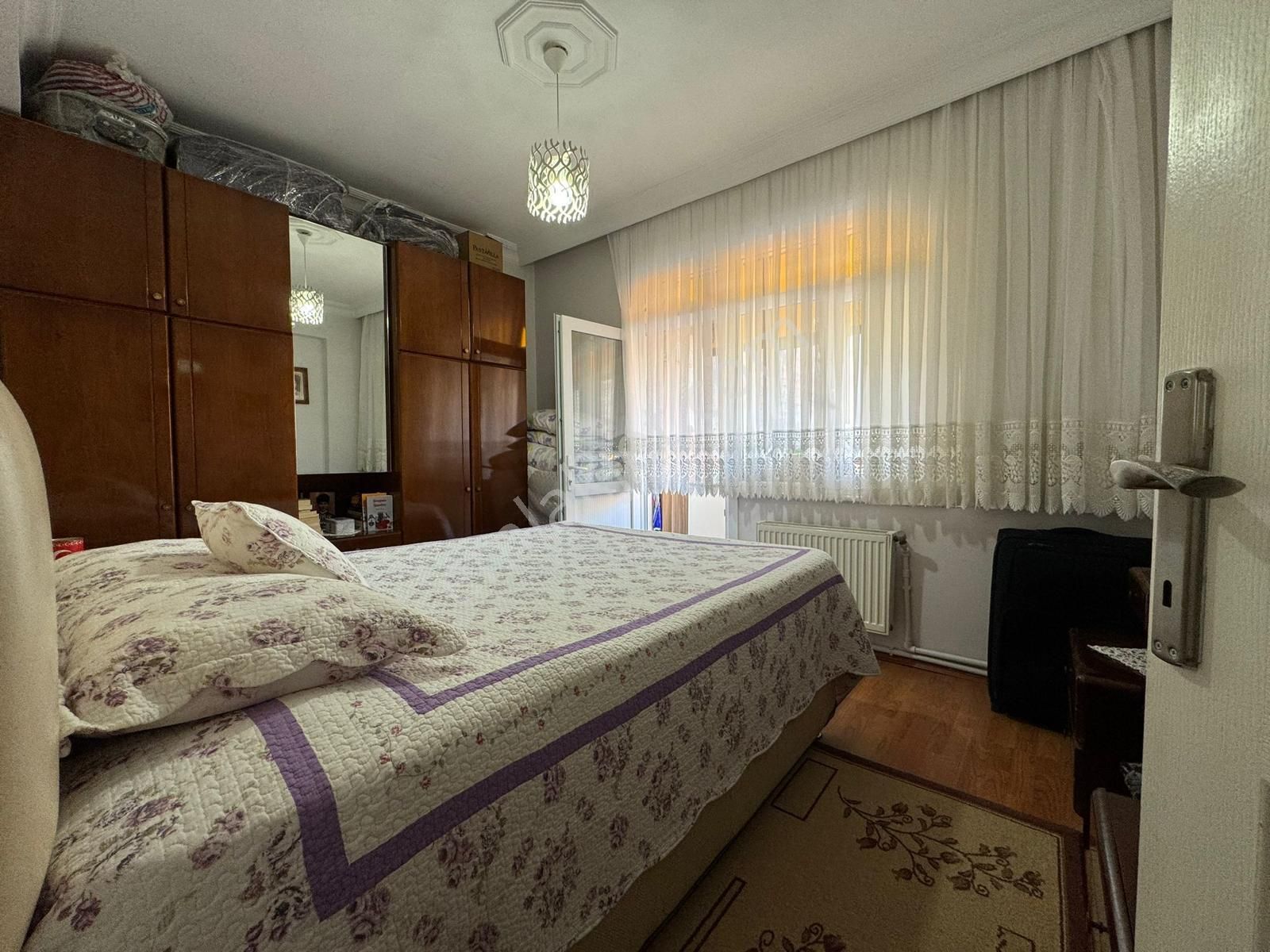 Feritselimpaşa Cad. Yakını Tek Daire Üzerine 3+1 150m2 Satılık - Görsel 5