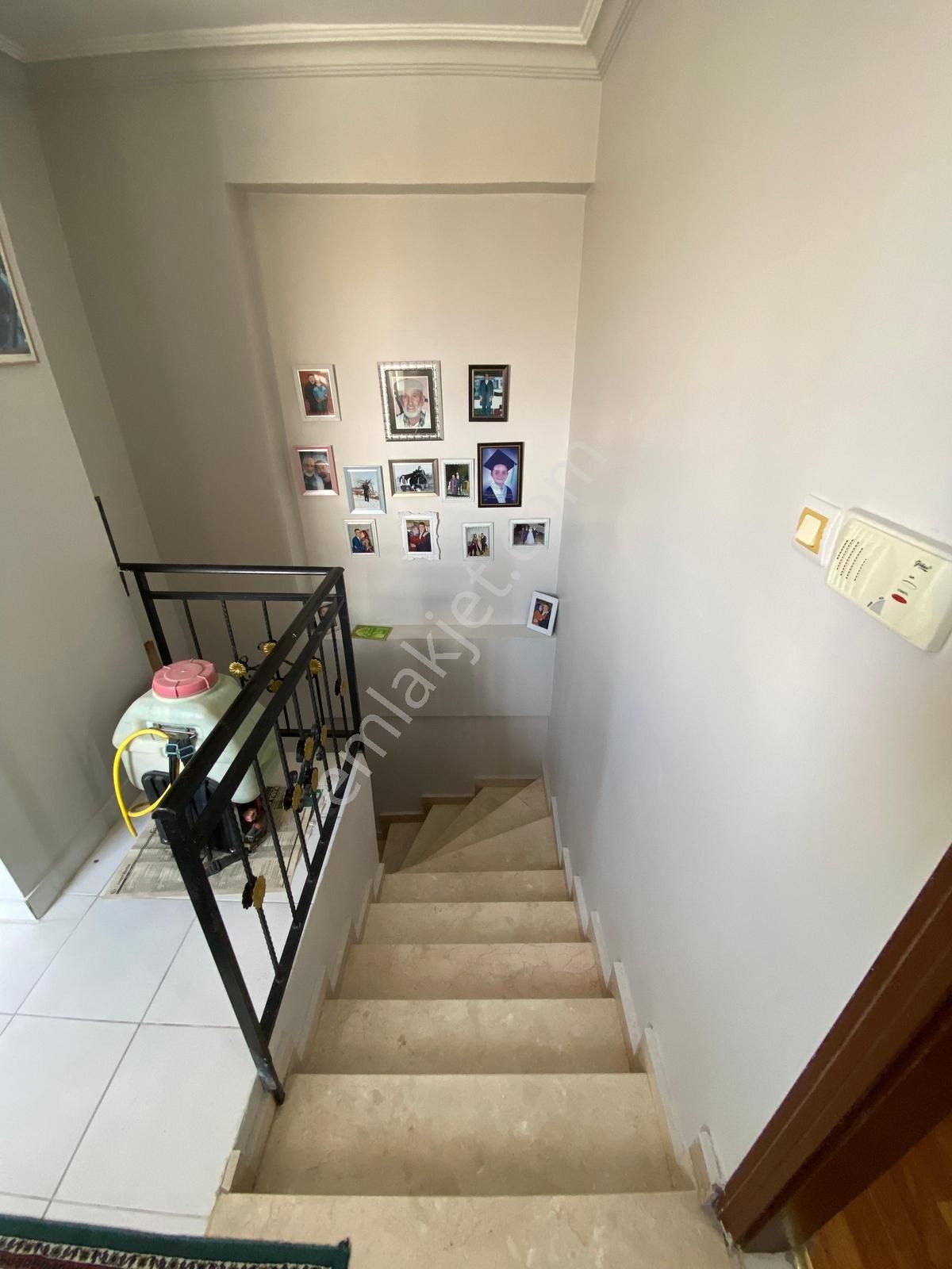 Sincan Malazgirt Mahallesinde 6+1 Teraslı Daire - Görsel 19