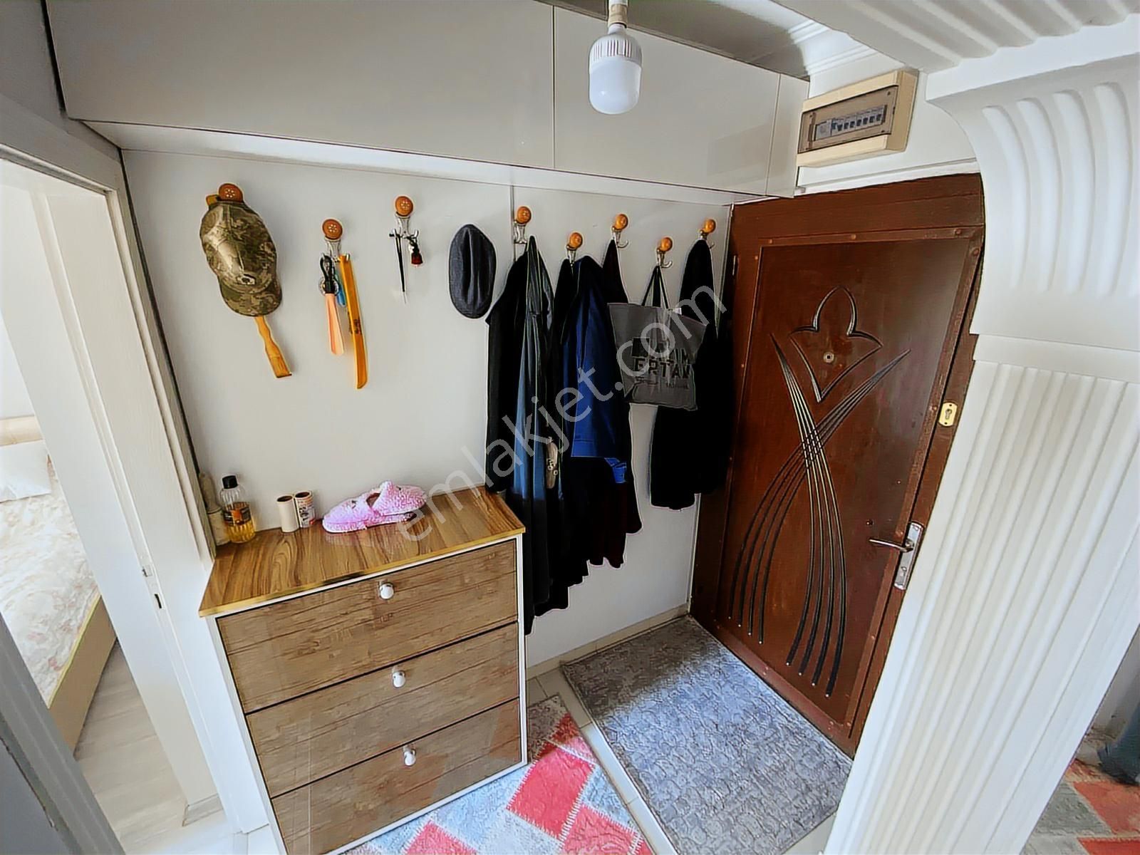 Sincan Malazgirt Mahallesinde 6+1 Teraslı Daire - Görsel 9