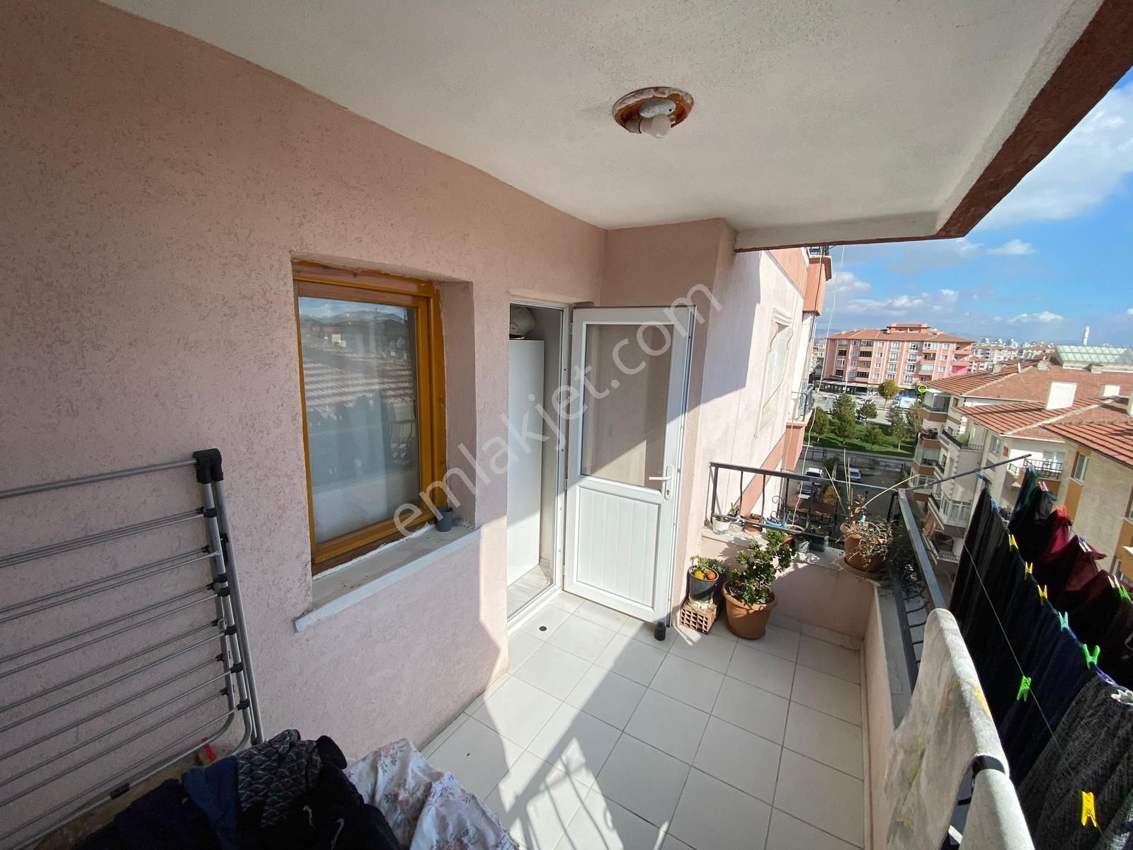 Sincan Malazgirt Mahallesinde 6+1 Teraslı Daire - Görsel 3
