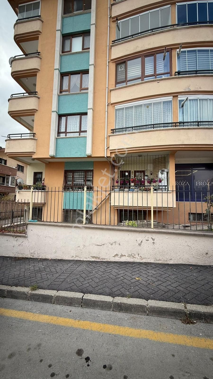 Kırkkonaklar Şemsettin Günaltay Caddesinde Geniş Ve Ferah 4+1! - Görsel 16