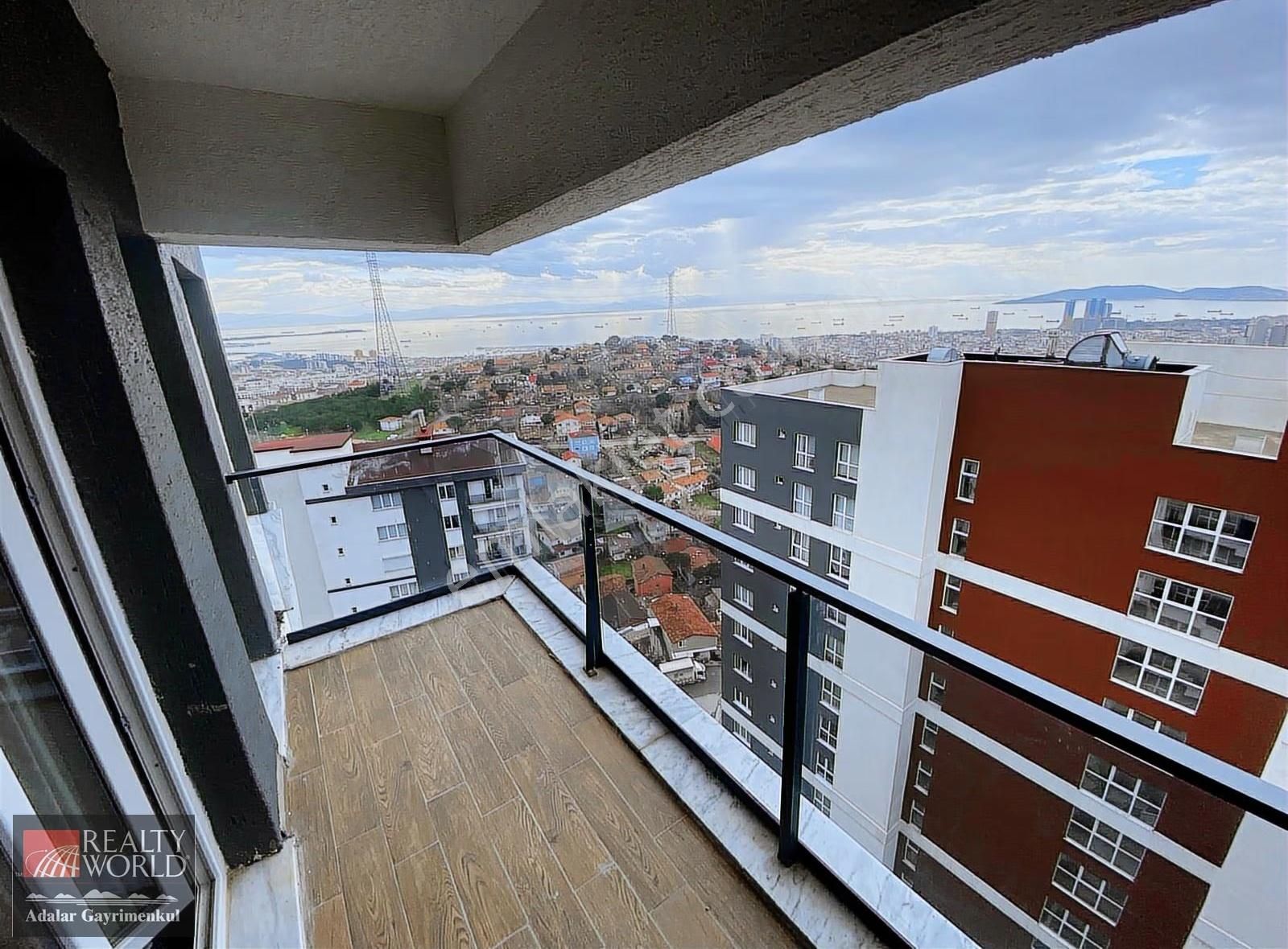 Kartal Ells Sitesinde Satılık Deniz Manzaralı Boş 3+1 Daire - Görsel 18