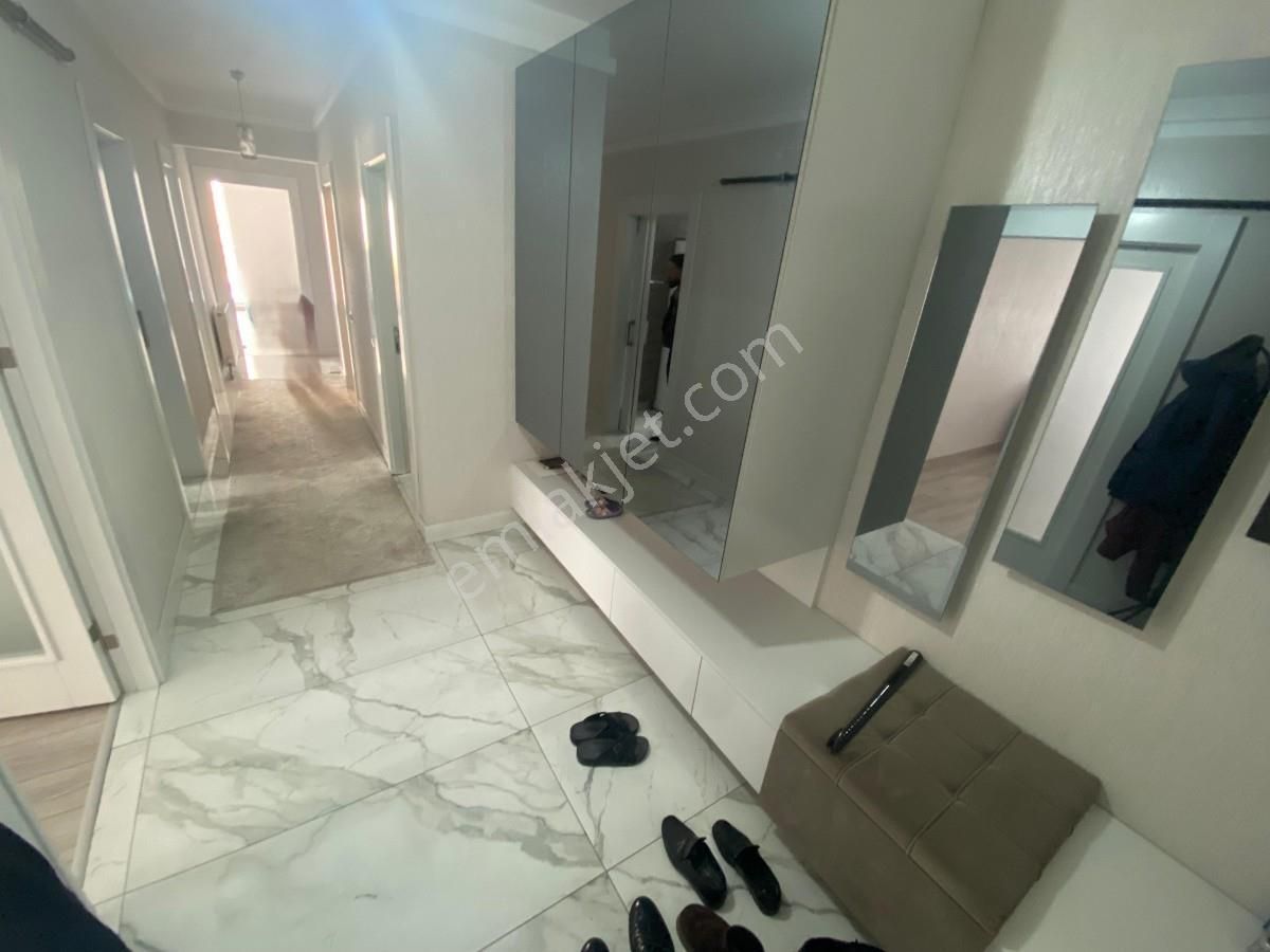 Sincan Selçuklu Mh 4+1 Lüks Yapı Ara Kat E.banyolu G.odalı Daire - Görsel 18