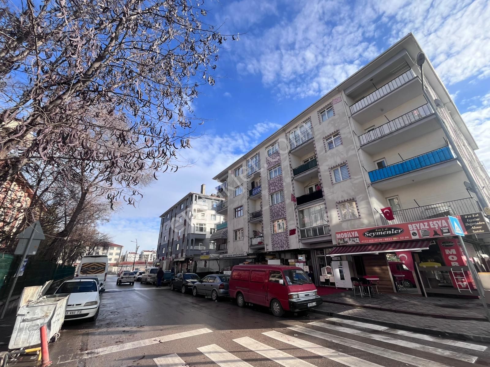 Sincan Mareşal'de Harika Konum,cadde Üzeri Satılık 3+1 Daire