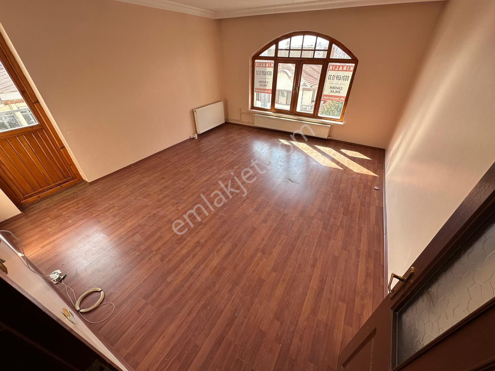 Çavdemden Bademlikte Kiralık 3+1 Üst Kat Boş Daire