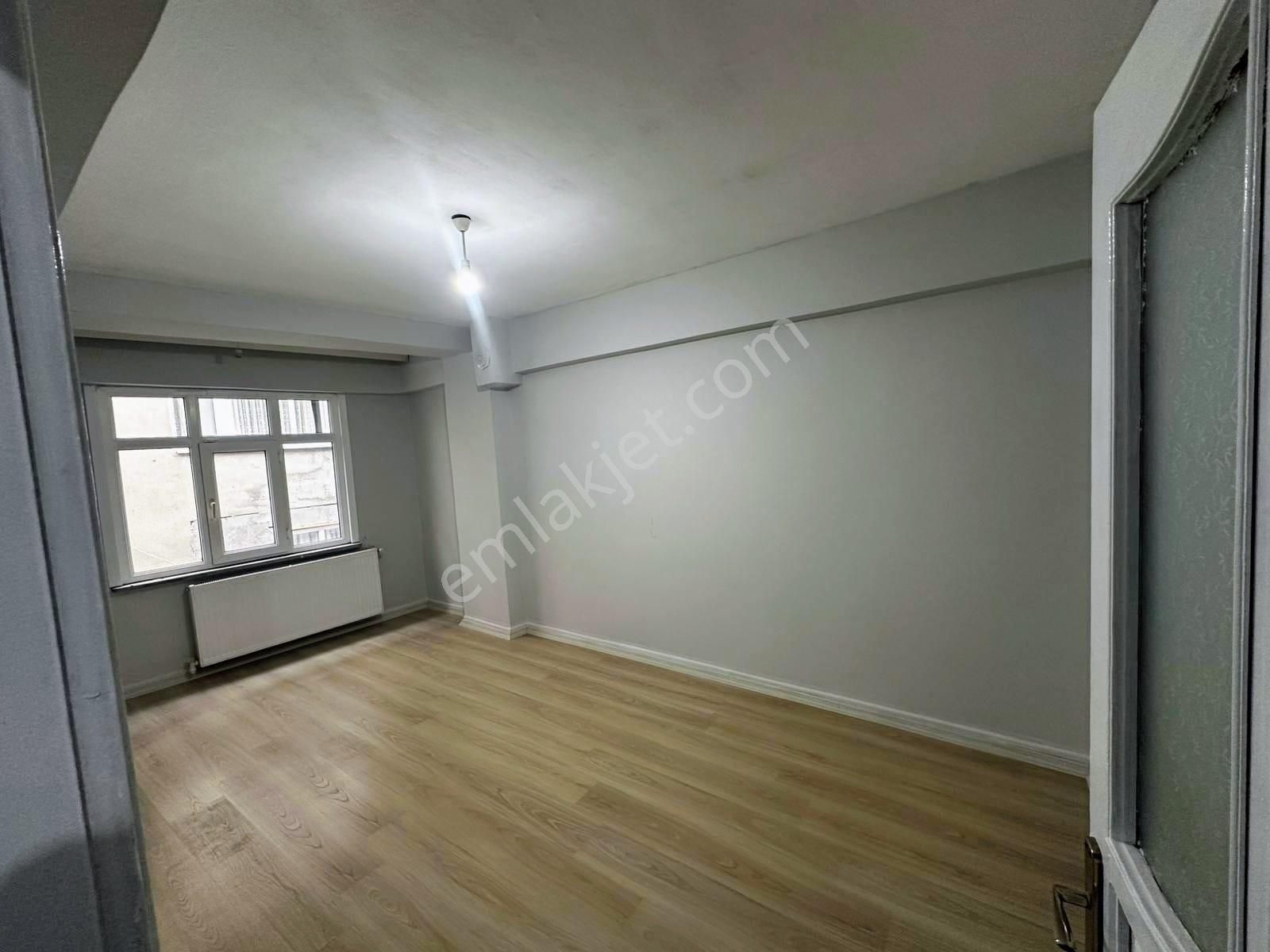 Esentepe Mahallesinde 2+1 Full Tadilatlı Kiralık Daire - Görsel 9
