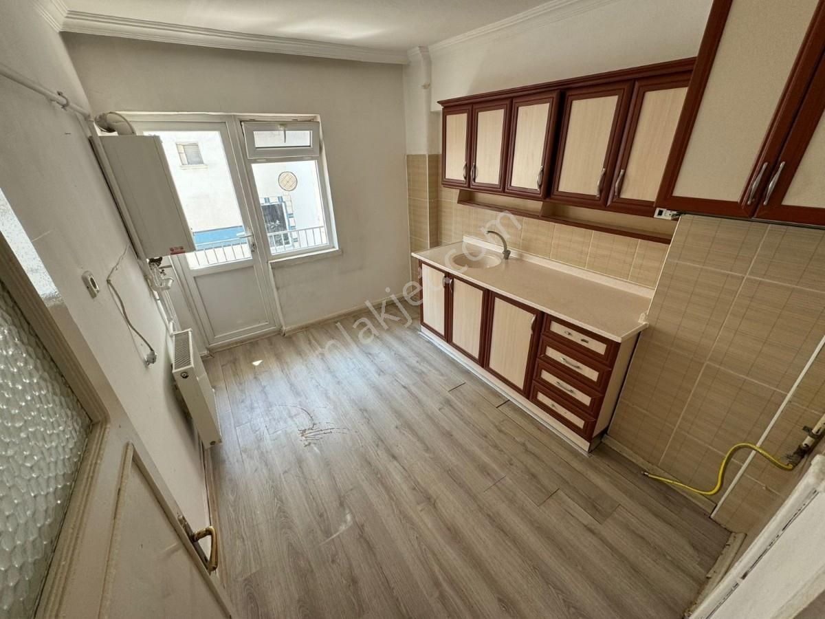 Sincan Plevne Mah 3+1 Ara Katta Masrafsız Cadde Üzerinde Daire - Görsel 13