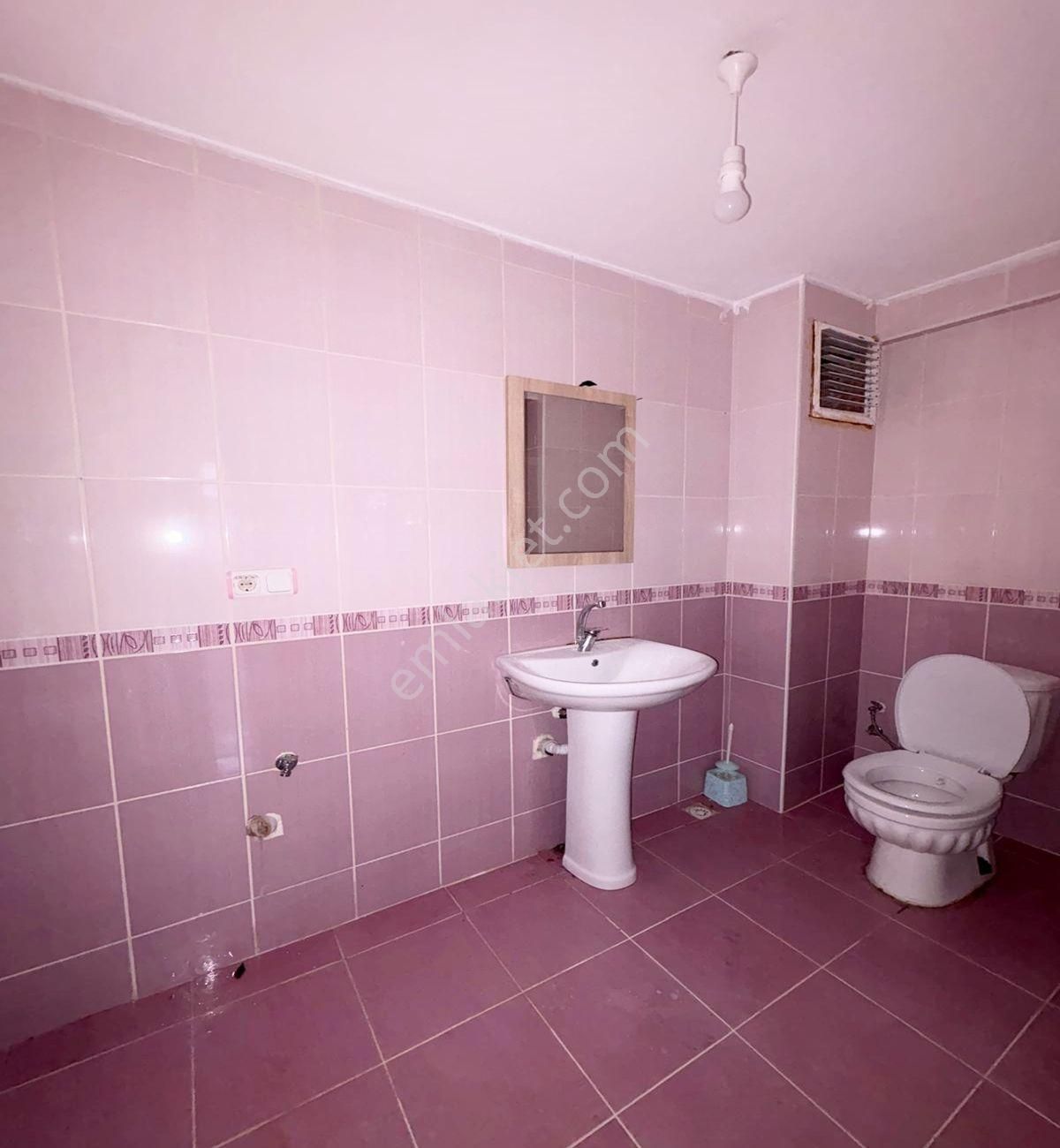 Avcılar Cihangirde 1+1 Düz Giriş Kelepir Fiyatlı Fırsat Daire !! - Görsel 12