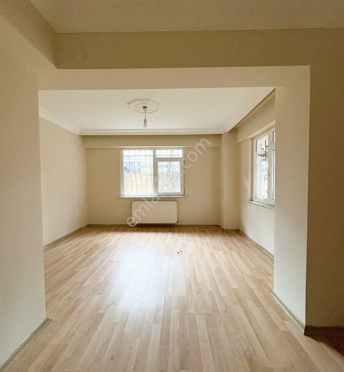 Avcılar Cihangirde 1+1 Düz Giriş Kelepir Fiyatlı Fırsat Daire !!