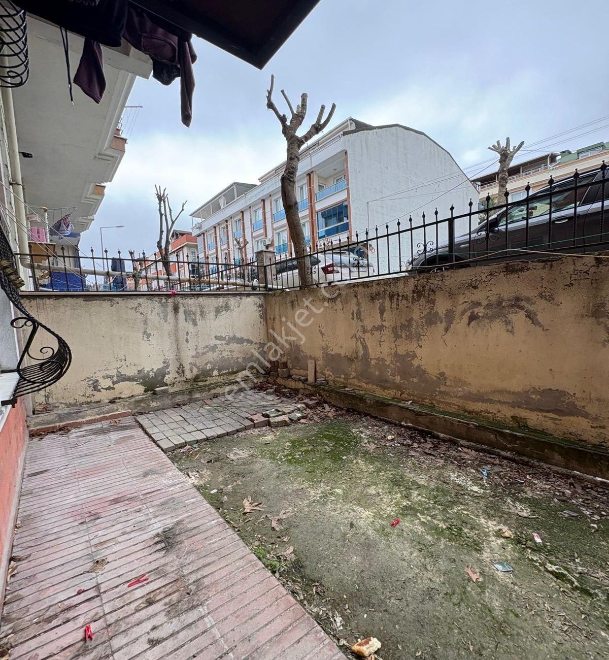 Avcılar Cihangirde 1+1 Düz Giriş Kelepir Fiyatlı Fırsat Daire !! - Görsel 13