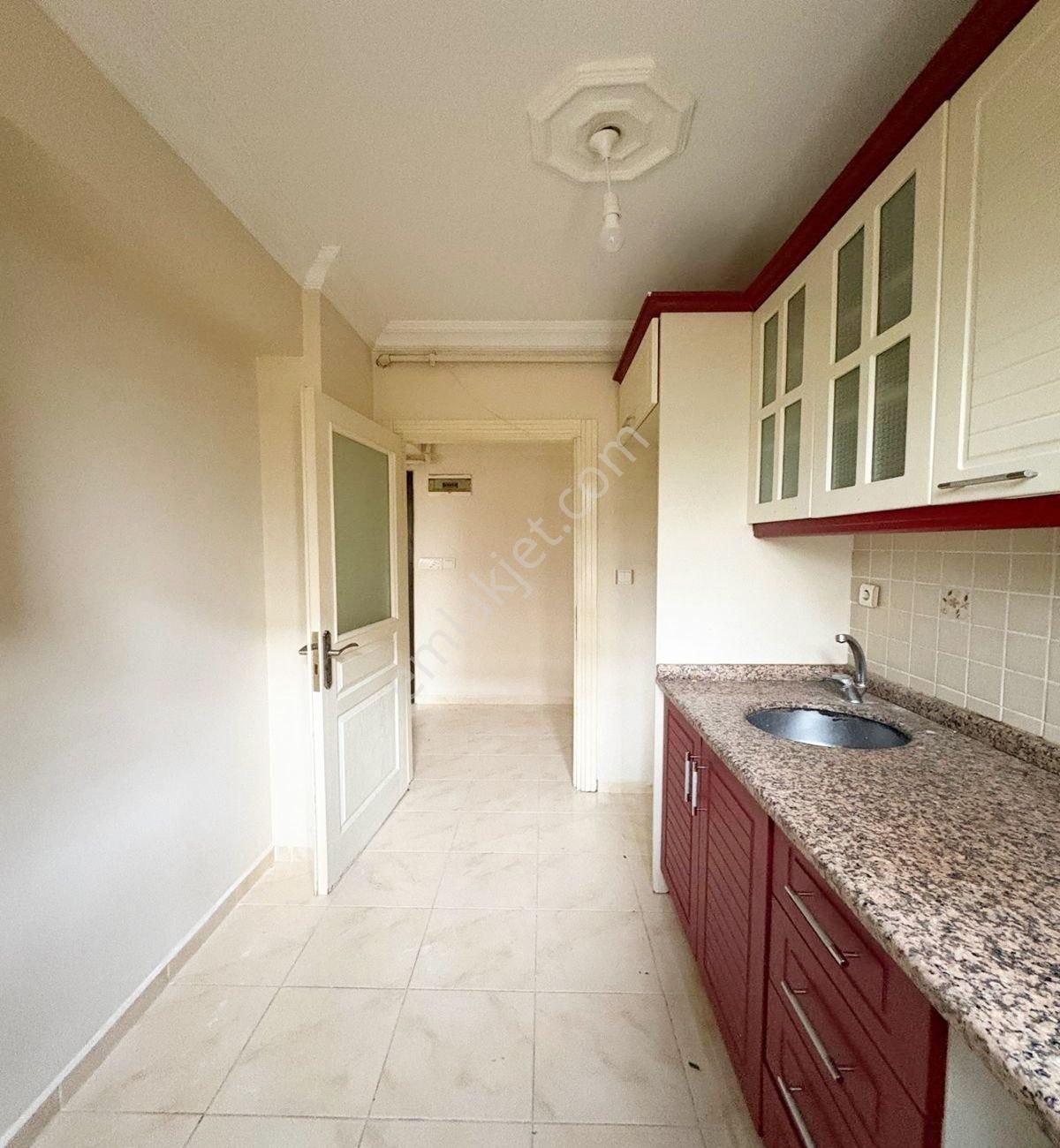 Avcılar Cihangirde 1+1 Düz Giriş Kelepir Fiyatlı Fırsat Daire !! - Görsel 9