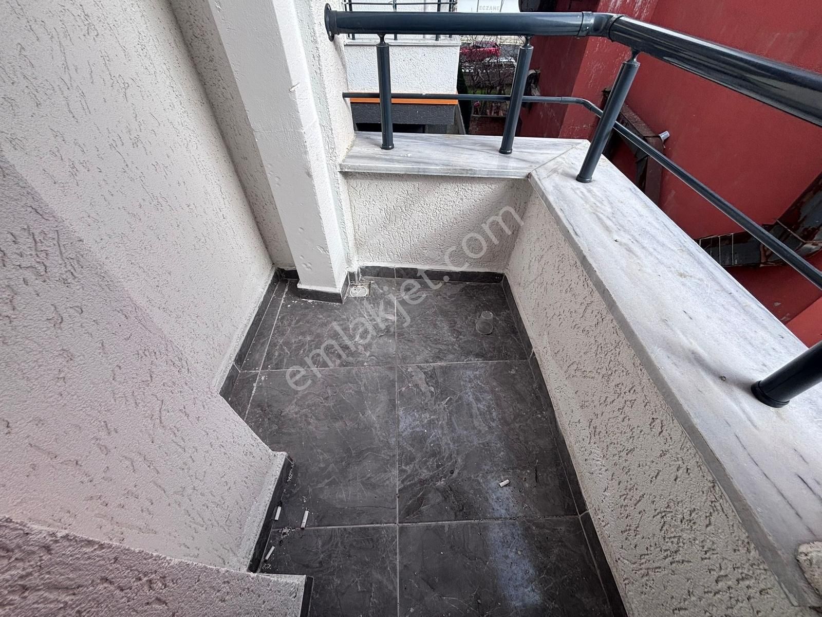 Fa Özbir'den Kapaklı Merkezde Kiralık Ara Kat 2+1 Daire - Görsel 11