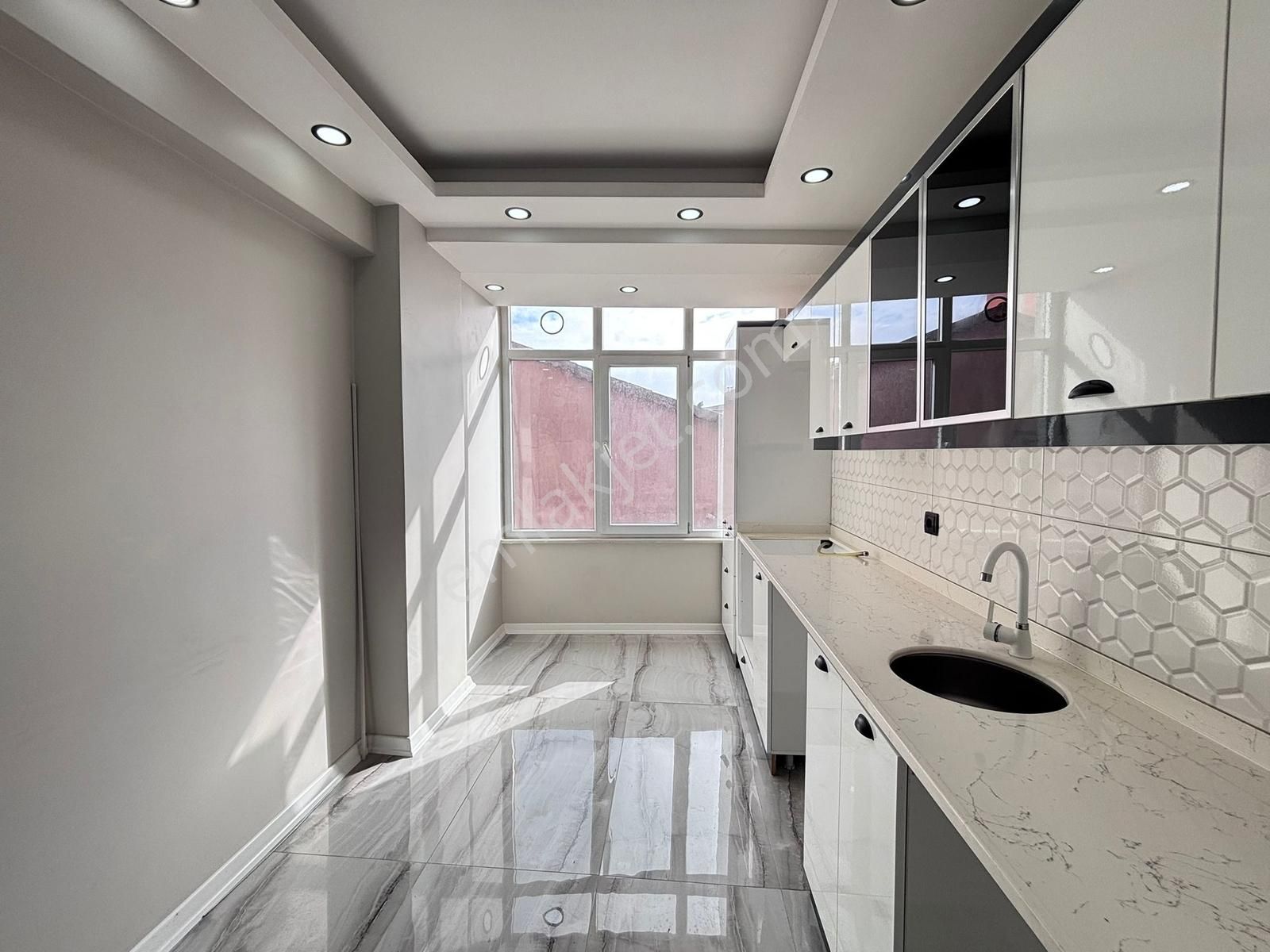 Fa Özbir'den Kapaklı Merkezde Kiralık Ara Kat 2+1 Daire - Görsel 23