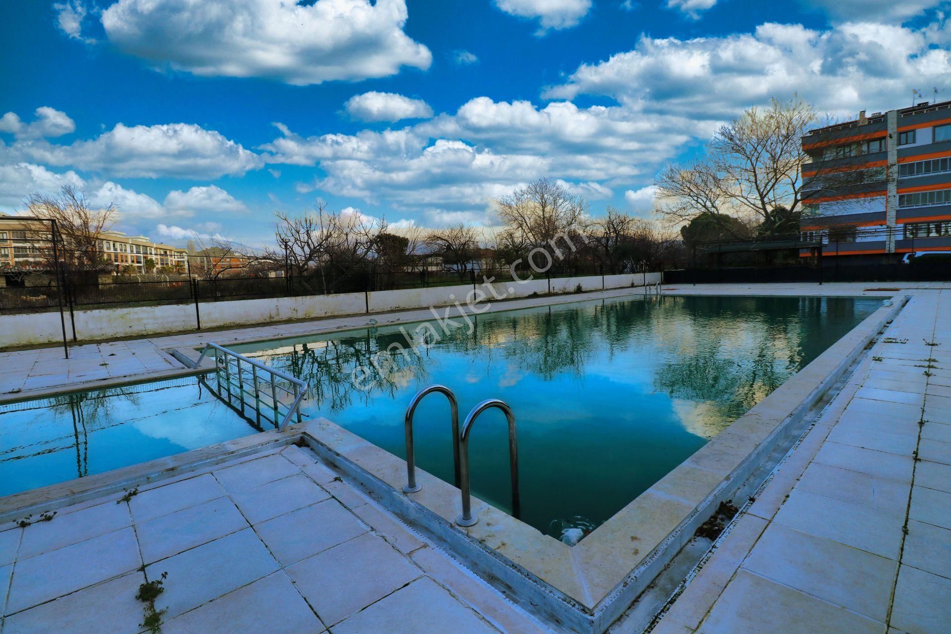 🛑🛑aktif'ten Akçay'da Satılık Eşyalı Otoparklı Kombili Arakat Ön Cephe 2+1 Daire - Görsel 2