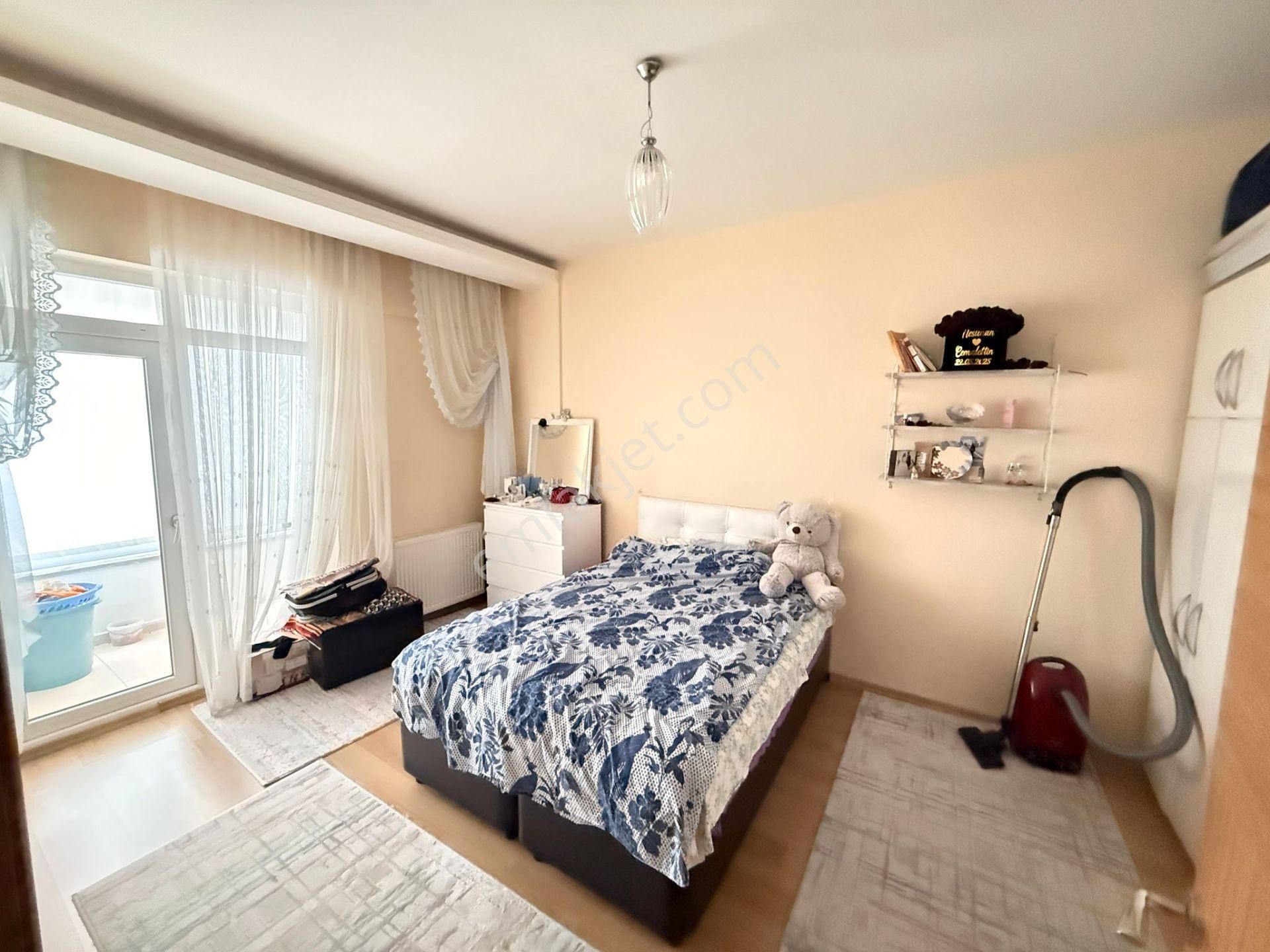 Elisa Gyo/ Beyazşehir Özel Yapsat Tramvay Yakını 3+1 Ara Kat Güney Cephe Satılık Daire - Görsel 9