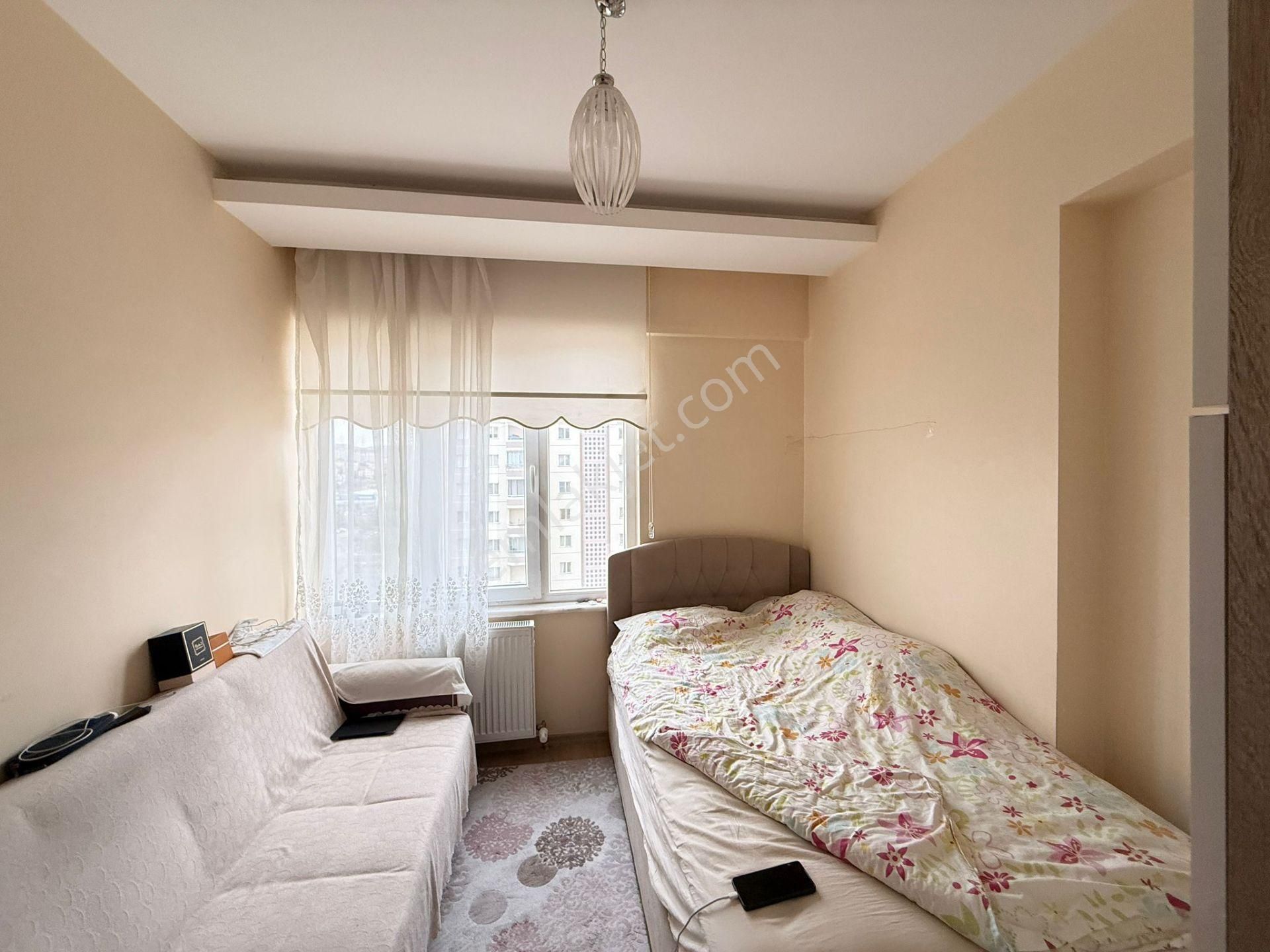 Elisa Gyo/ Beyazşehir Özel Yapsat Tramvay Yakını 3+1 Ara Kat Güney Cephe Satılık Daire - Görsel 13