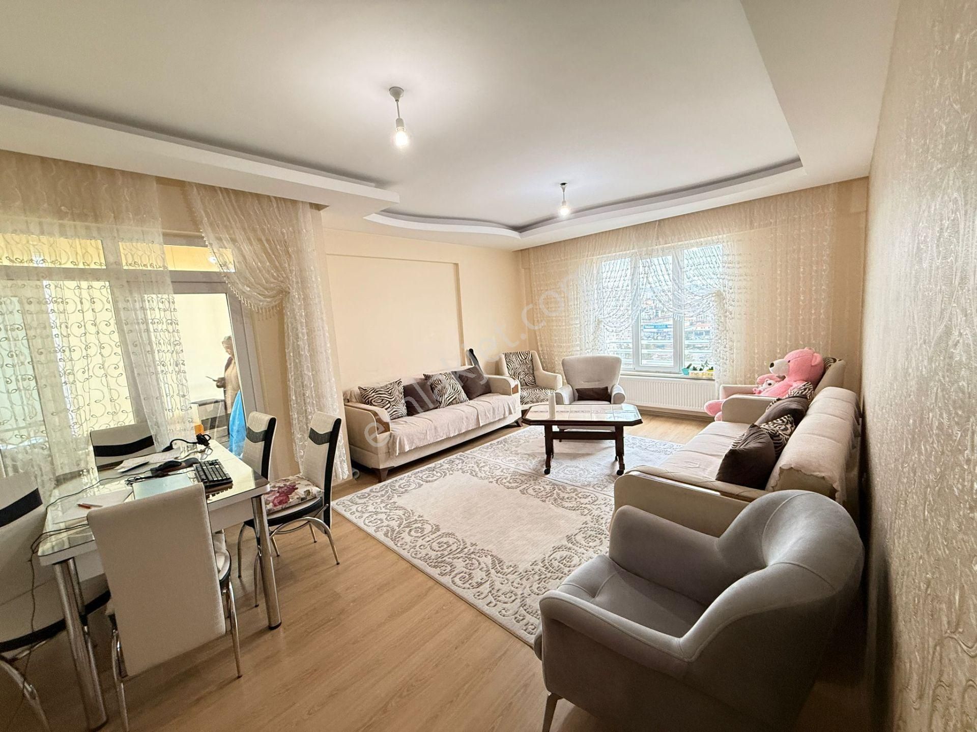 Elisa Gyo/ Beyazşehir Özel Yapsat Tramvay Yakını 3+1 Ara Kat Güney Cephe Satılık Daire - Görsel 3