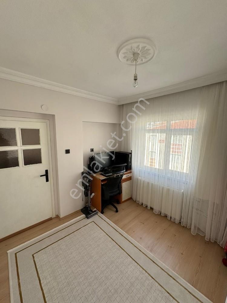 Sincan Mareşal Çakmak Mah 3+1 Katta Full Yapılı Kaçırılmaz Daire - Görsel 11