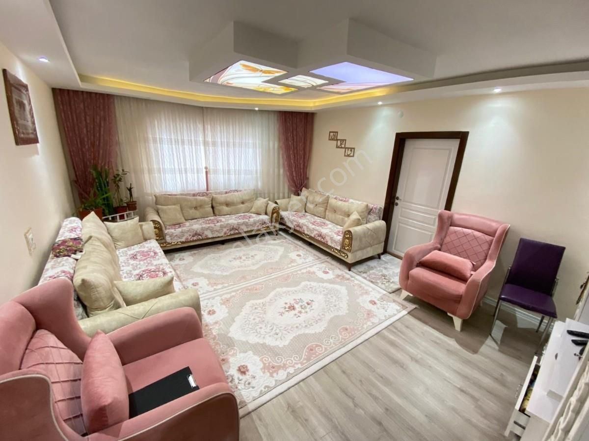 Sincan Malazgirt Mh 3+1 Lüx Yapılı Masrafsız Katta Öncephe Daire - Görsel 4