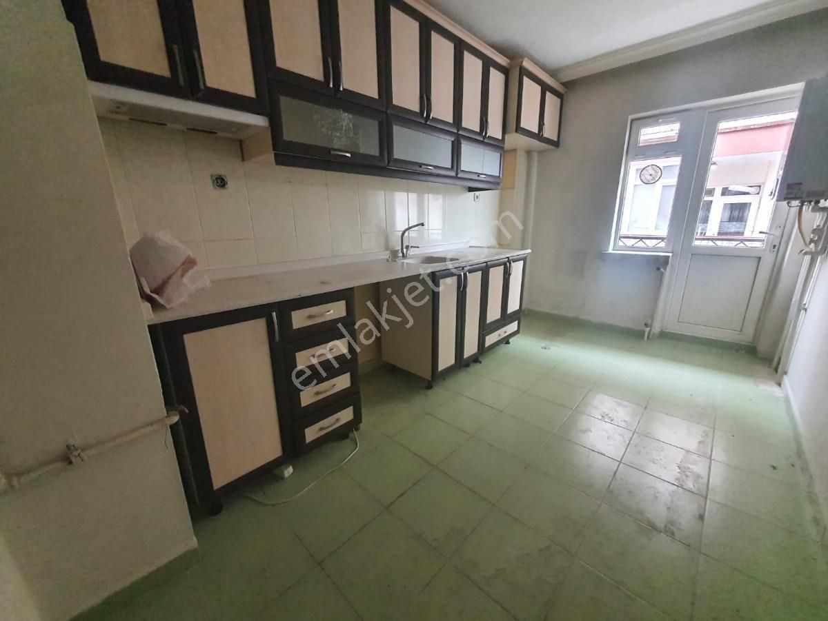 Sincan Akşemsettin Mah 3+1 Ara Katta Cadde Üzeri Ön Cephe Daire - Görsel 3