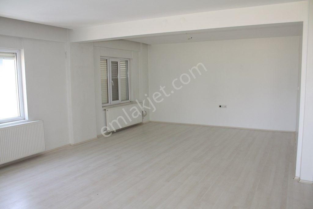 Ender Uysaldan Kervansayarda Satılık 5+1 Çatı Dubleks Daire.. - Görsel 2