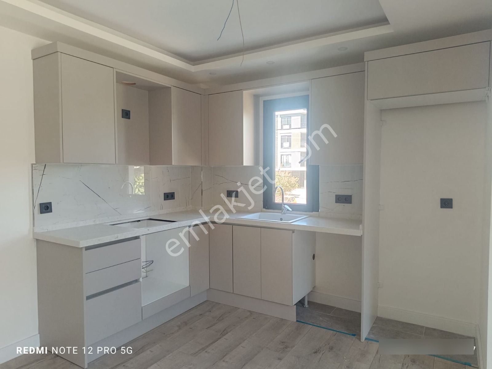 Asansörlü Sıfır Binada Kullanışlı 2+1 Sürekli Kiralık Daire