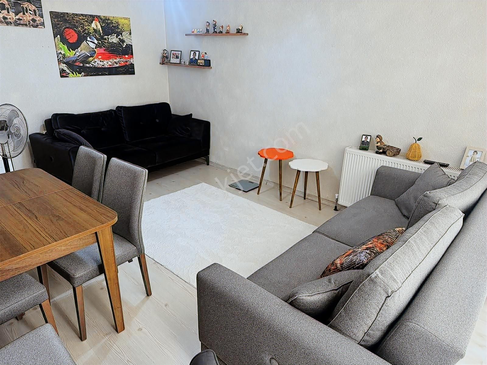 Büyük Gimsa Yakını 2+1 95 M2 Net Kullanım 12 Yıllık Bina - Görsel 4