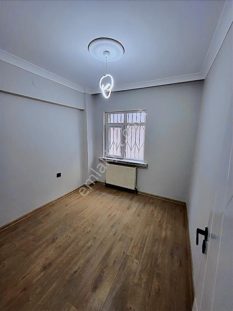 Kazımkarabekir Mah. 3+1 Giriş Kat Full Yapılı Süper Konum Daire - Görsel 15