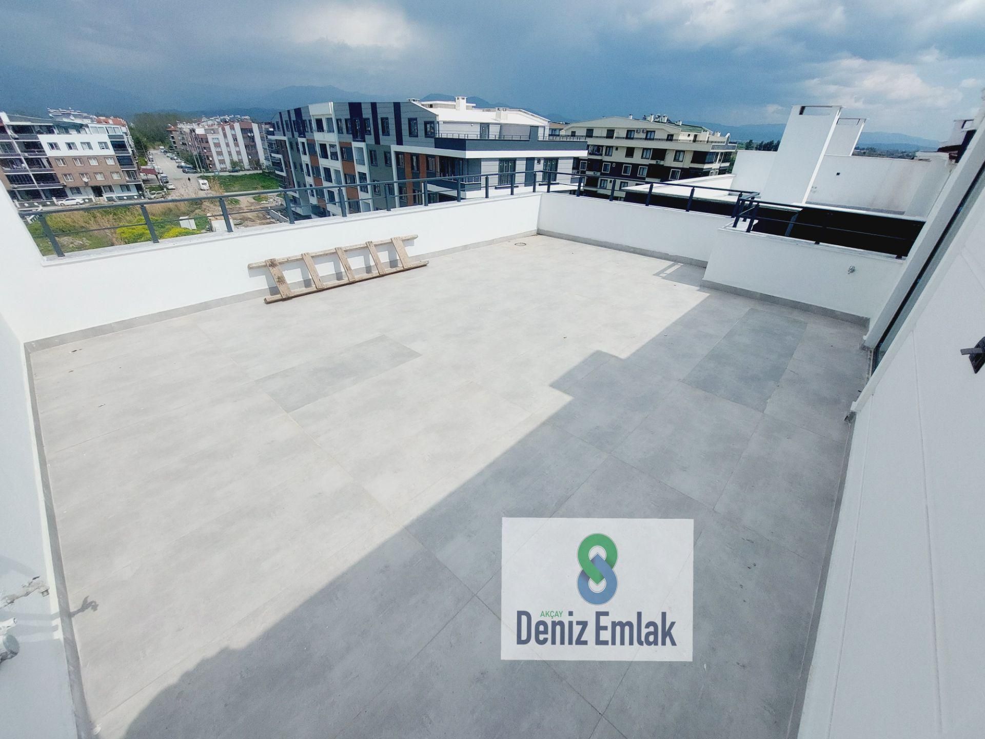 Denizden Akçayda Öncephe Kapalı Otoparklı Yerden Isıtmalı Satılık 3+1 Dubleks Daire. - Görsel 13