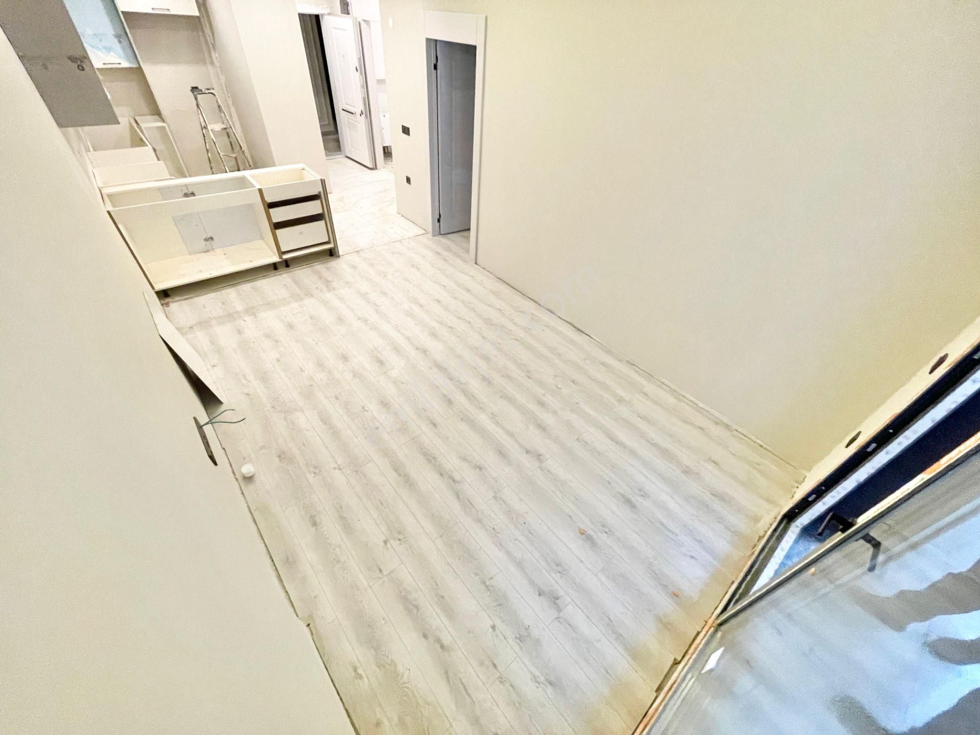 Berkay Demirel'den Altınkumda Ultra Geniş Ön Cephe 1+1 Daire - Görsel 15