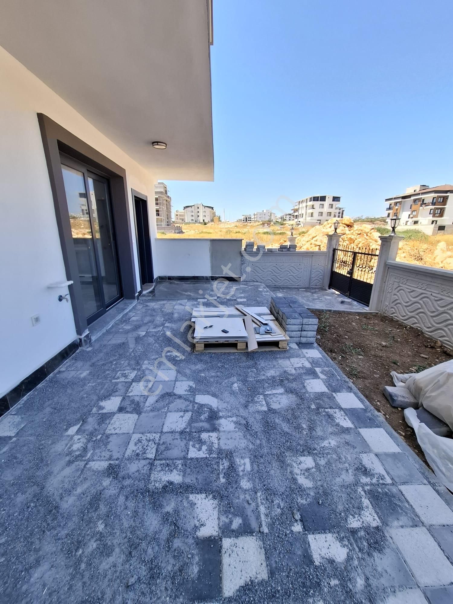 Cumhuriyet Mahallesi’nde Merkezi Konumda 1+1 Satılık Daire