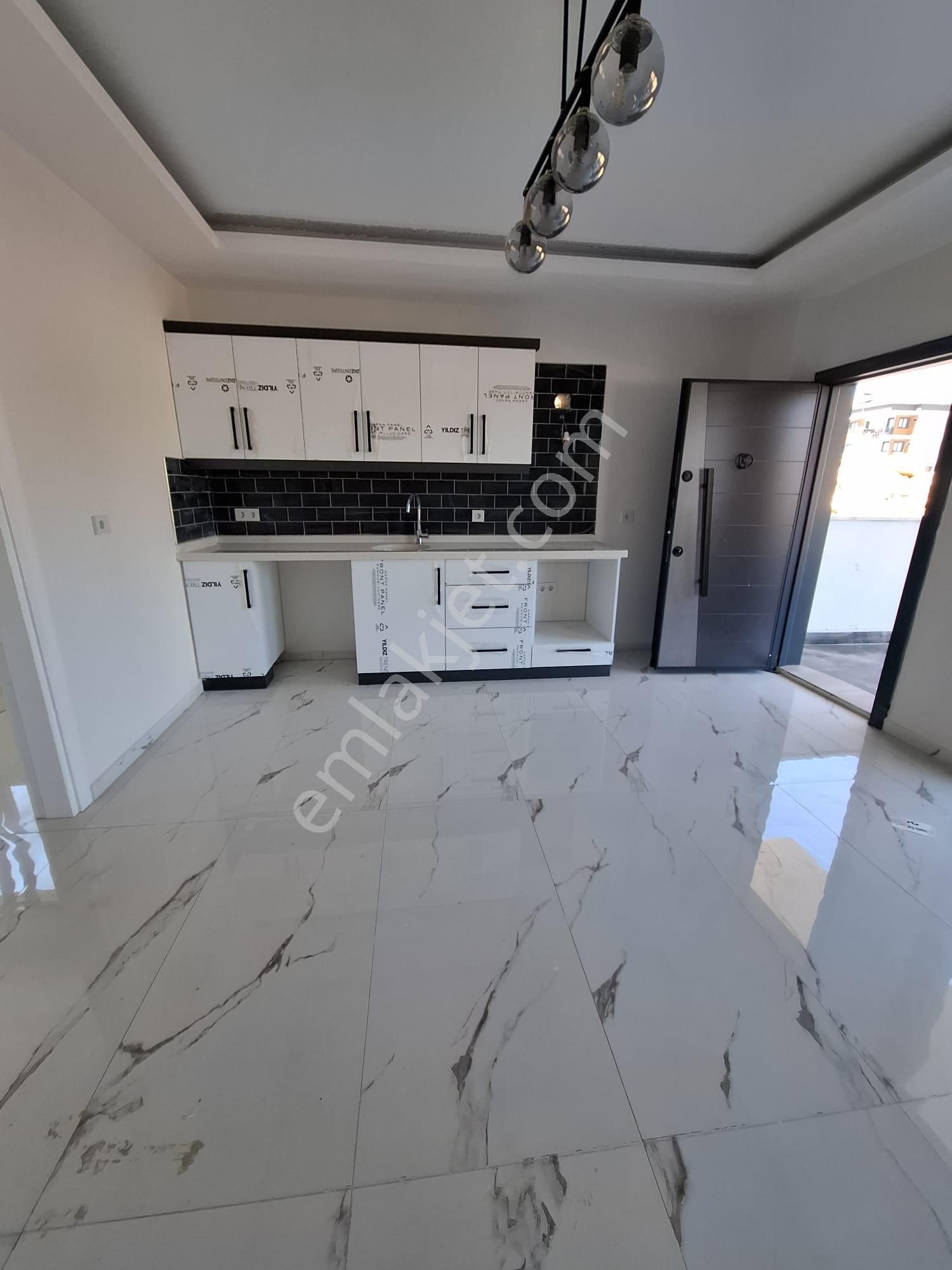 Cumhuriyet Mahallesi’nde Merkezi Konumda 1+1 Satılık Daire - Görsel 12