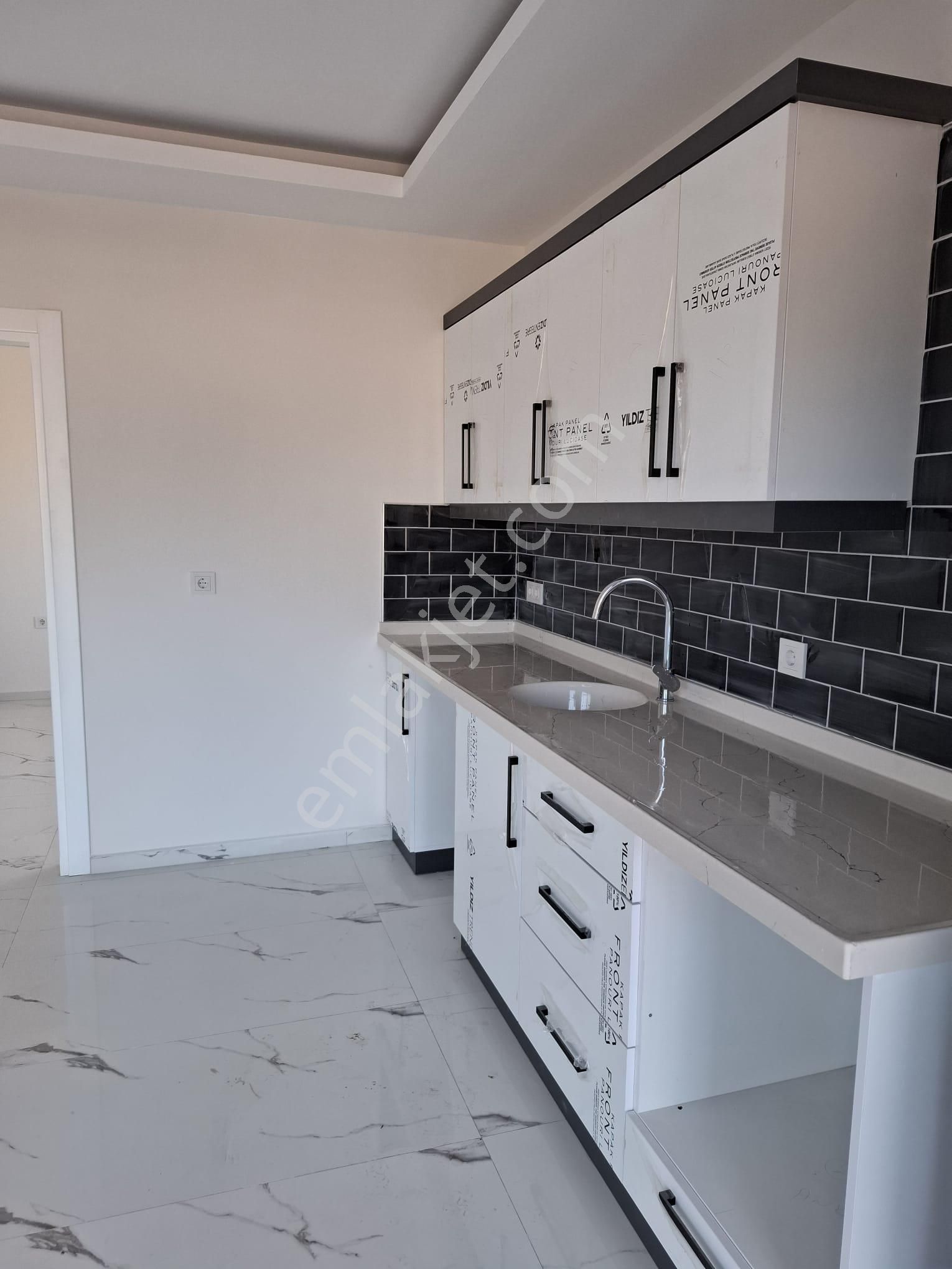 Cumhuriyet Mahallesi’nde Merkezi Konumda 1+1 Satılık Daire - Görsel 9