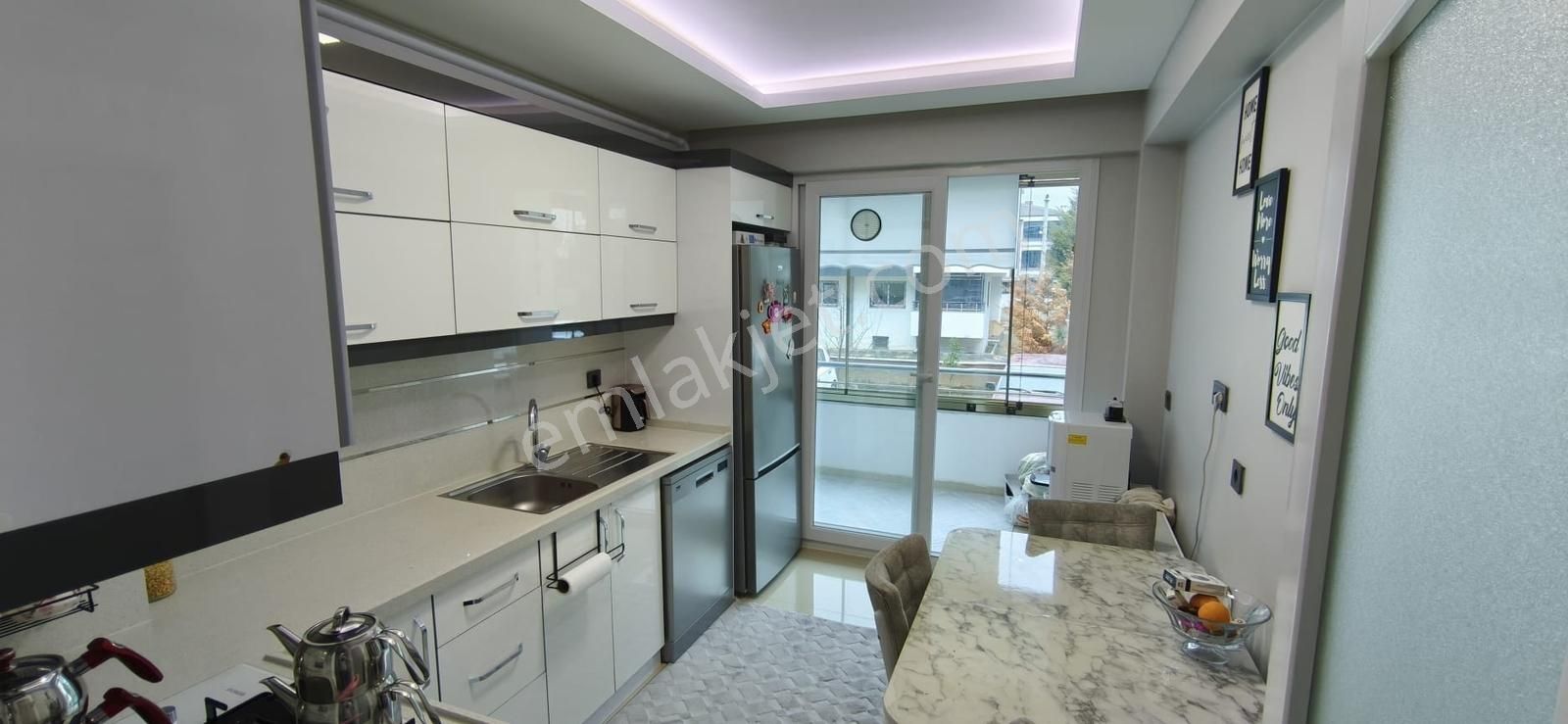 Kent Gayrimenkul'den Fatih'te Satılık 2+1 Mükemmel Daire - Görsel 2