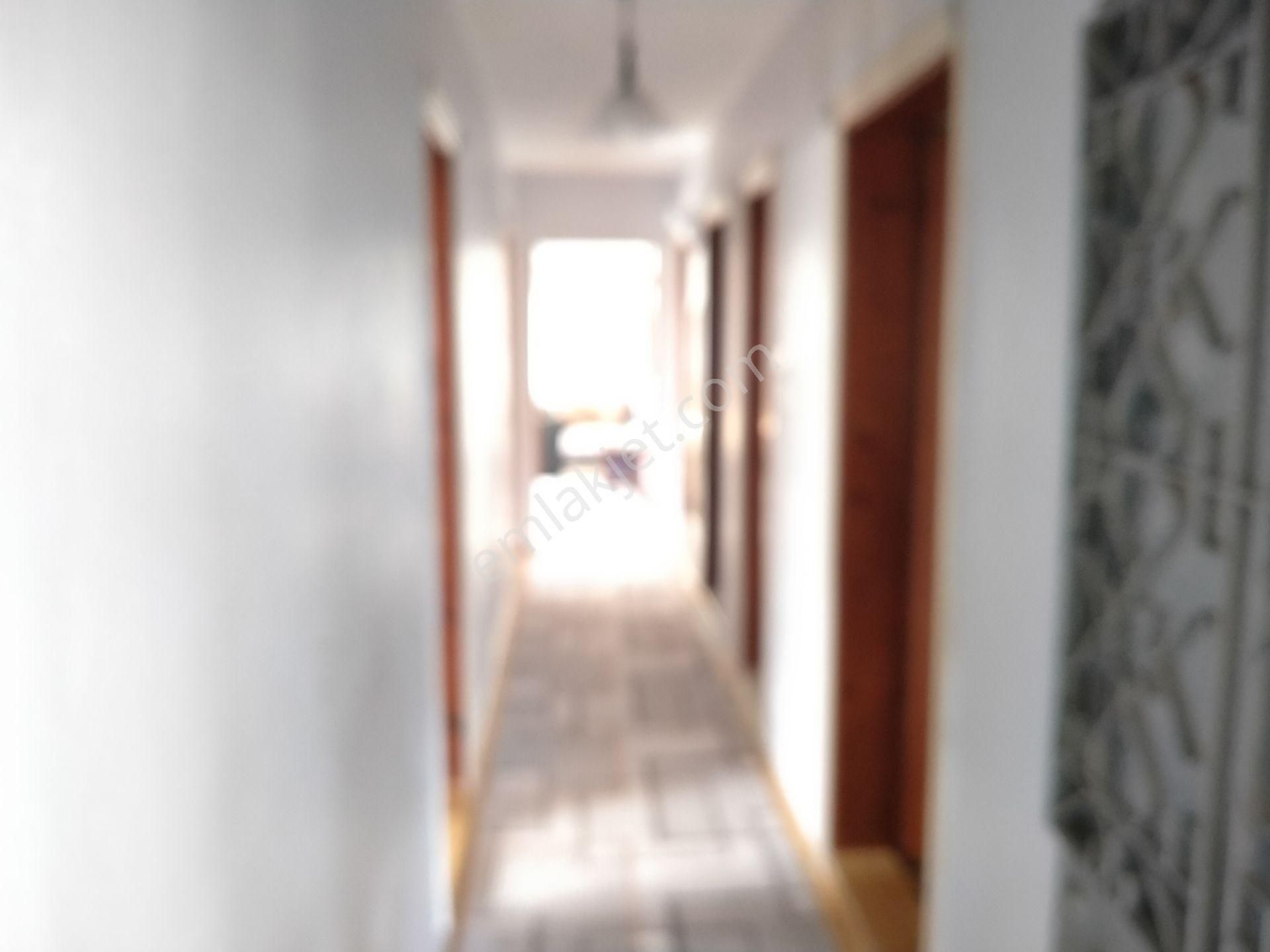 Yasin Emlaktan 2 Katlı Yeşilyur Mahallede 2 Katlı Mustakıl Ev - Görsel 2