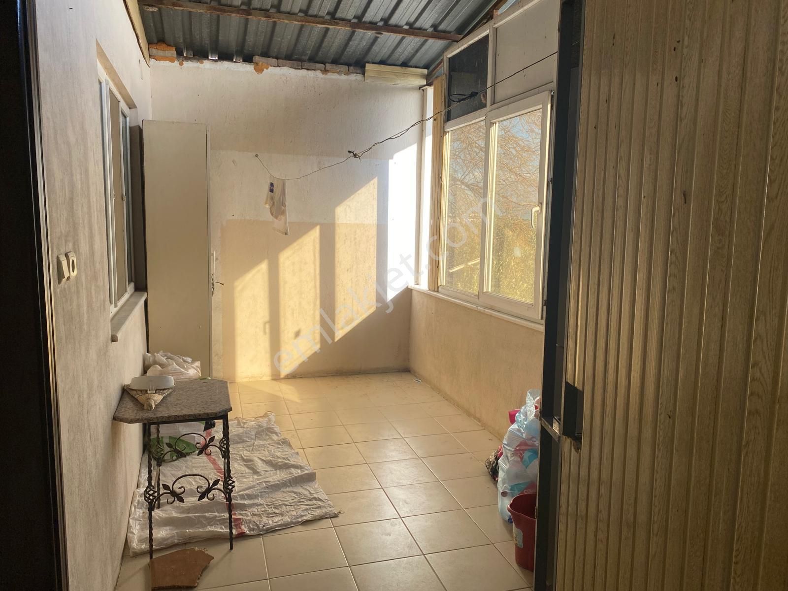 Yasin Emlaktan 2 Katlı Yeşilyur Mahallede 2 Katlı Mustakıl Ev - Görsel 17