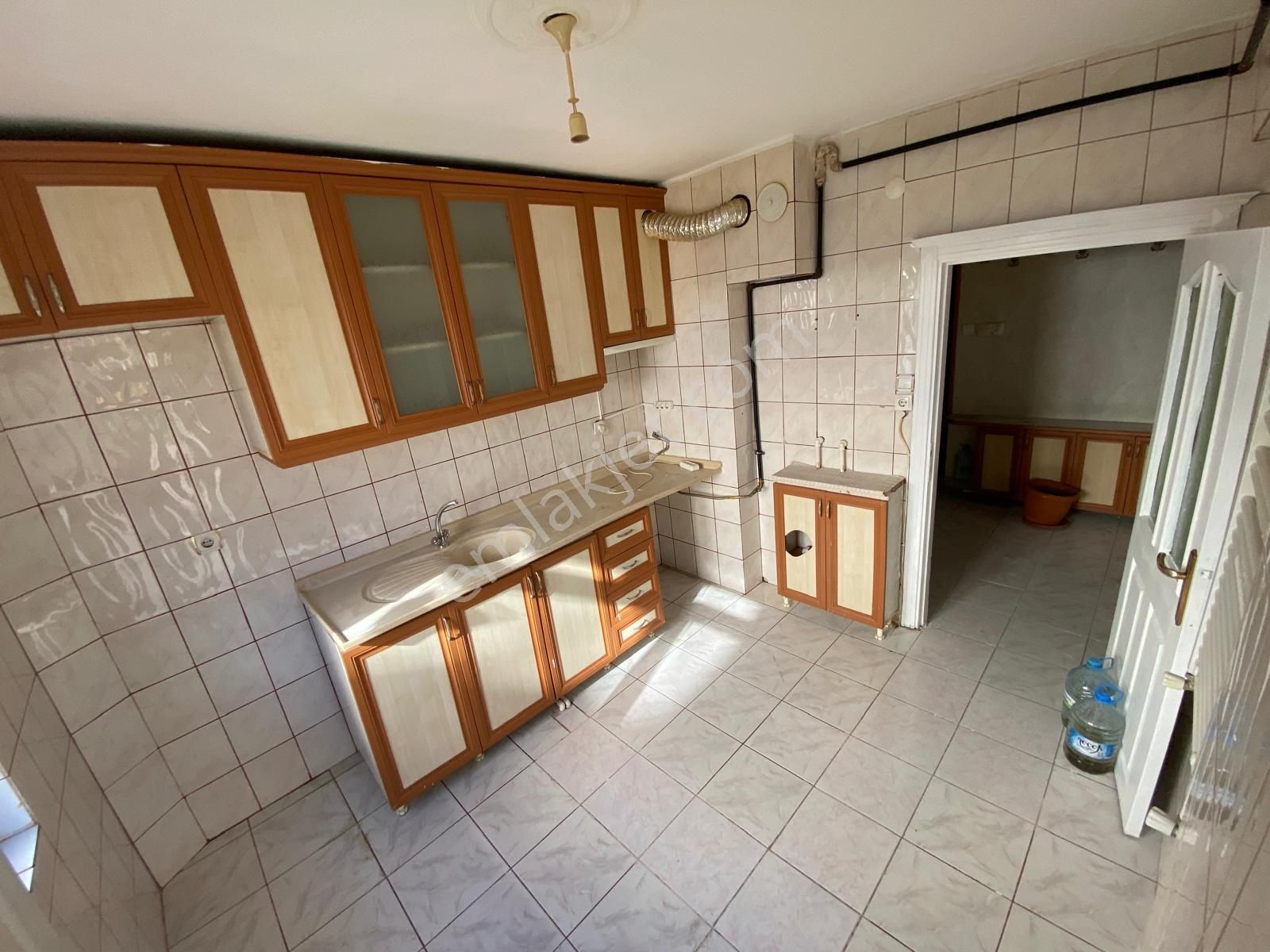 (1156) Keçiören Kanunide 1.katta 3+1 Satılık Boş Daire - Görsel 6