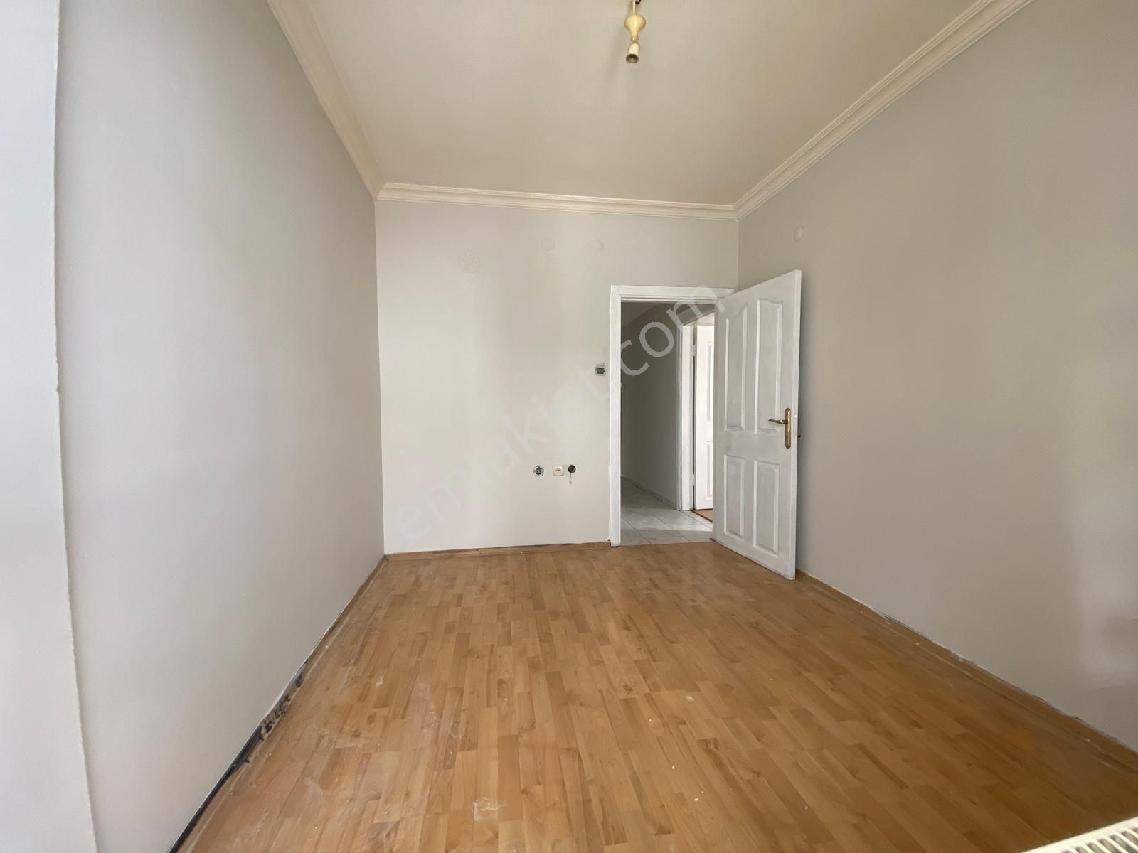 (1156) Keçiören Kanunide 1.katta 3+1 Satılık Boş Daire - Görsel 15